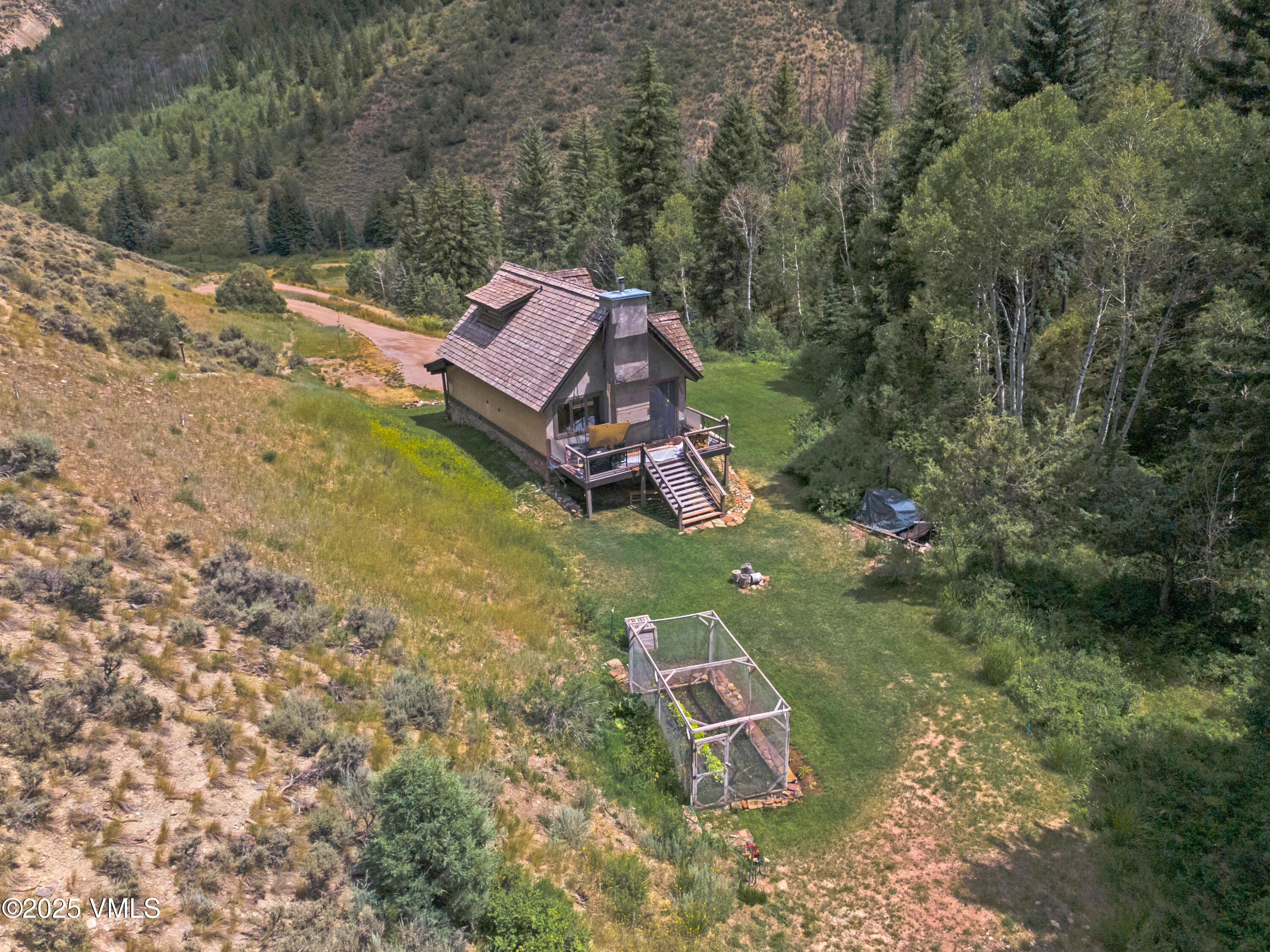 1153 Squaw Creek Road Property Photo 3