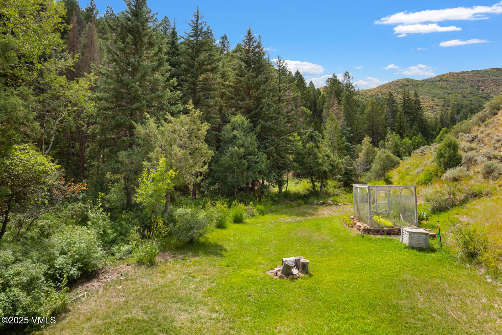 1153 Squaw Creek Road Property Photo 4