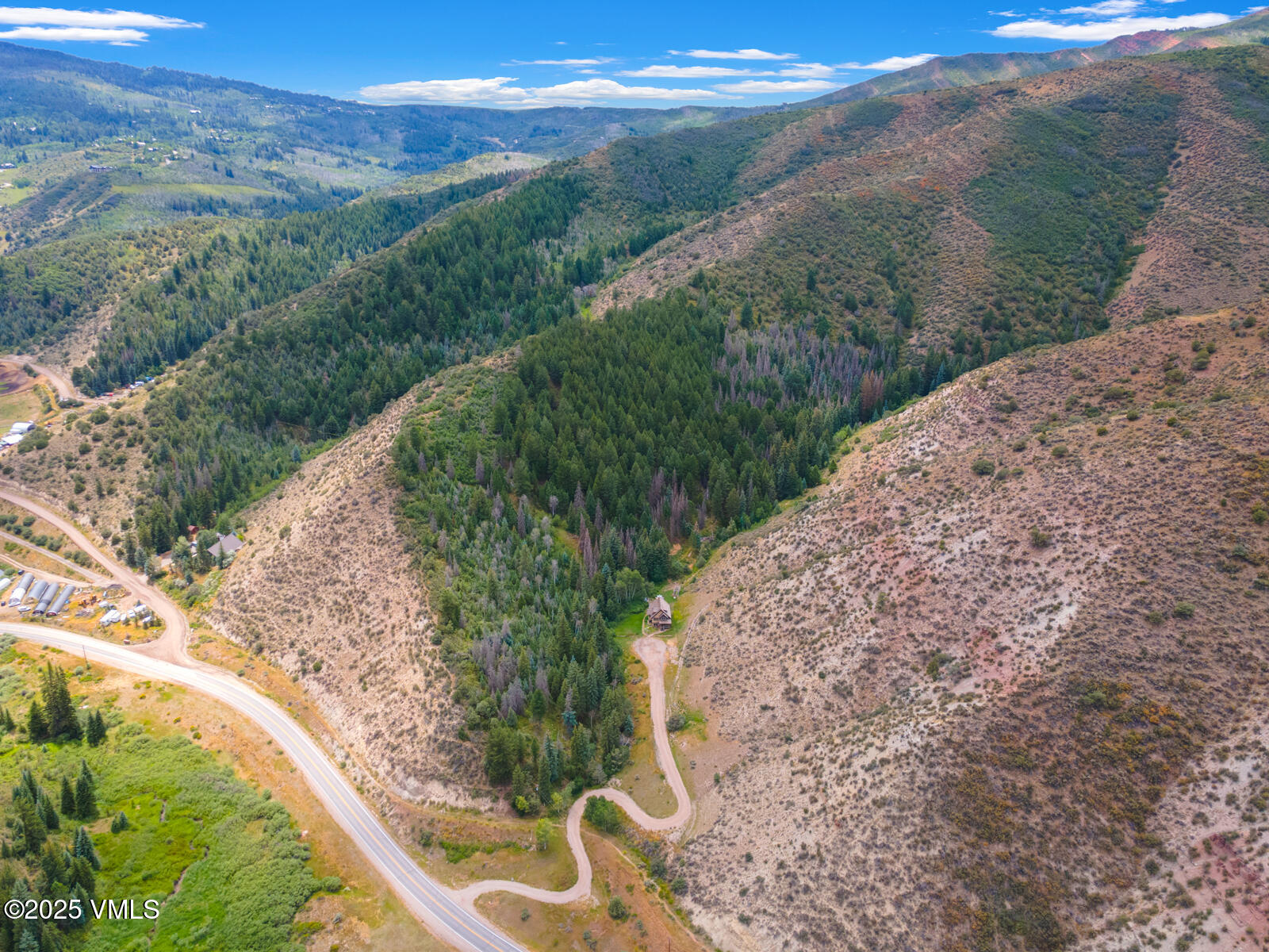 1153 Squaw Creek Road Property Photo 9