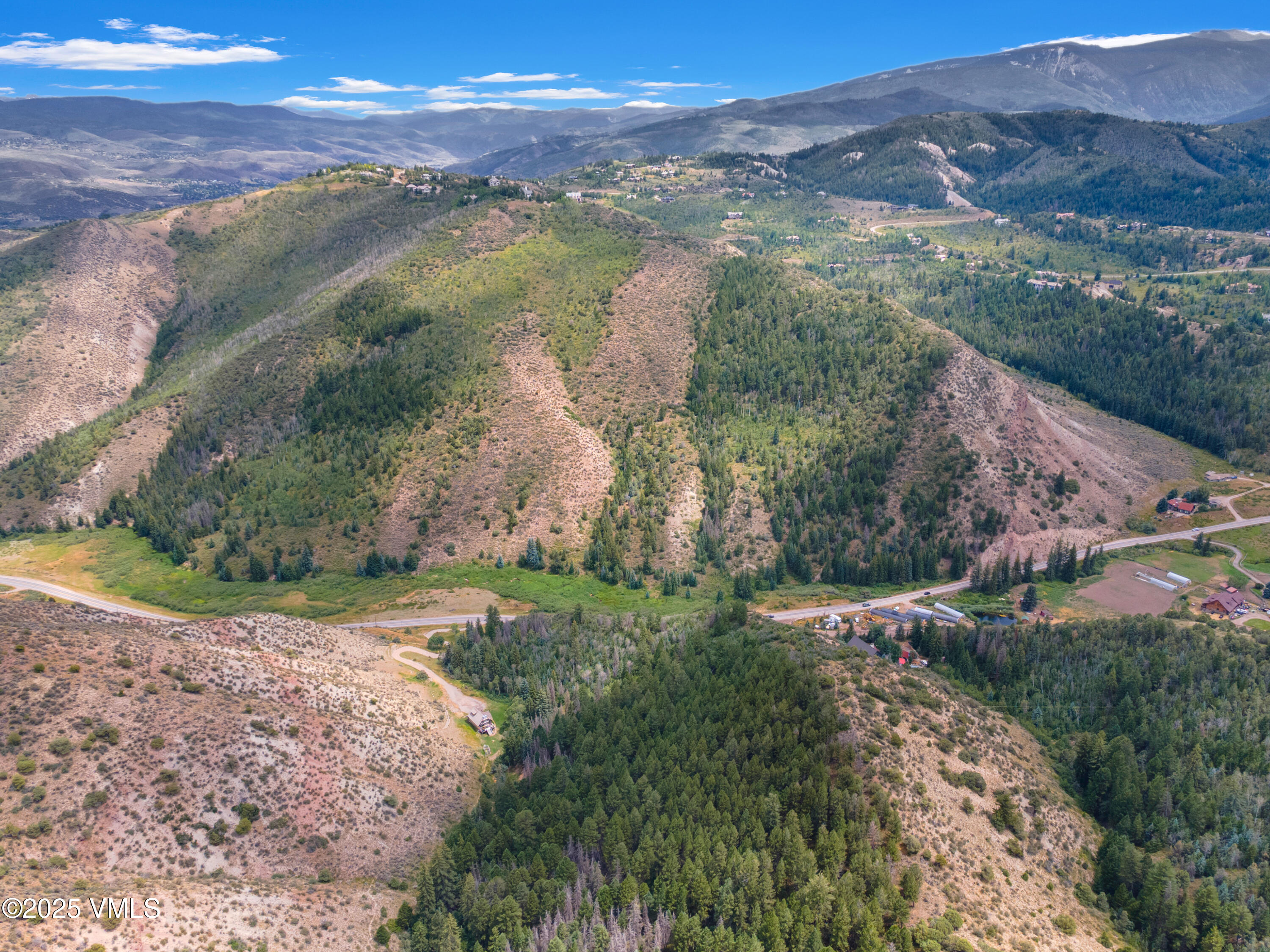 1153 Squaw Creek Road Property Photo 12