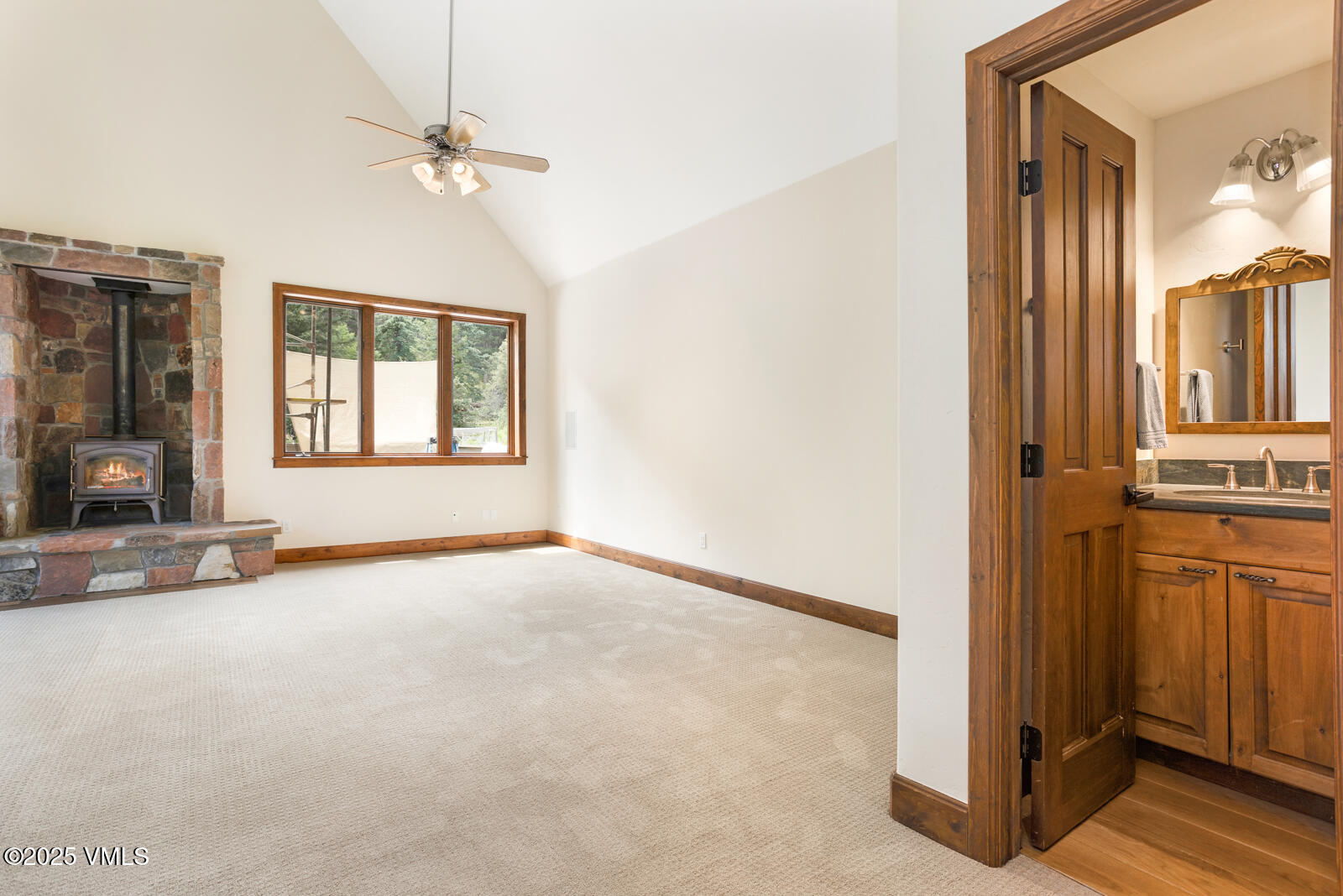 1153 Squaw Creek Road Property Photo 14