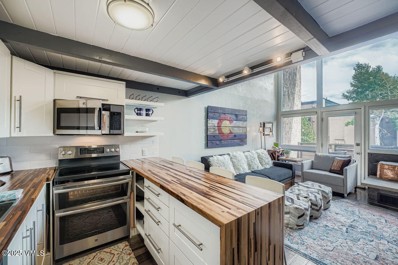 1136 Sandstone Drive, A106 Property Photo 5