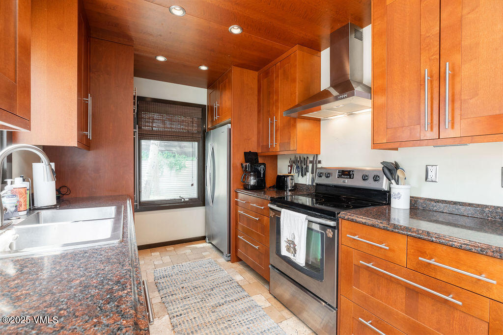 1320 Deer Boulevard Property Photo 4