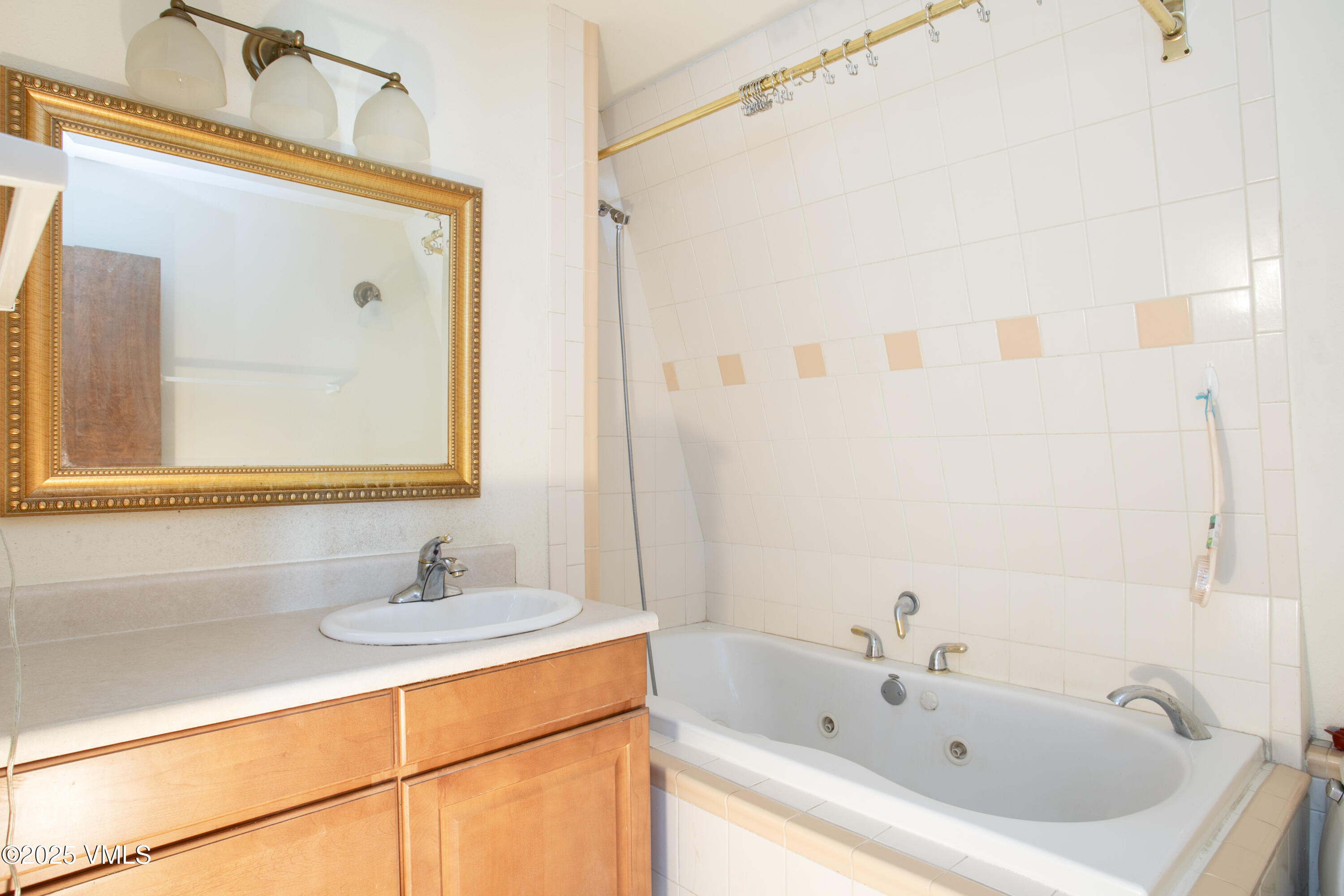 610 Castle Drive Property Photo 10