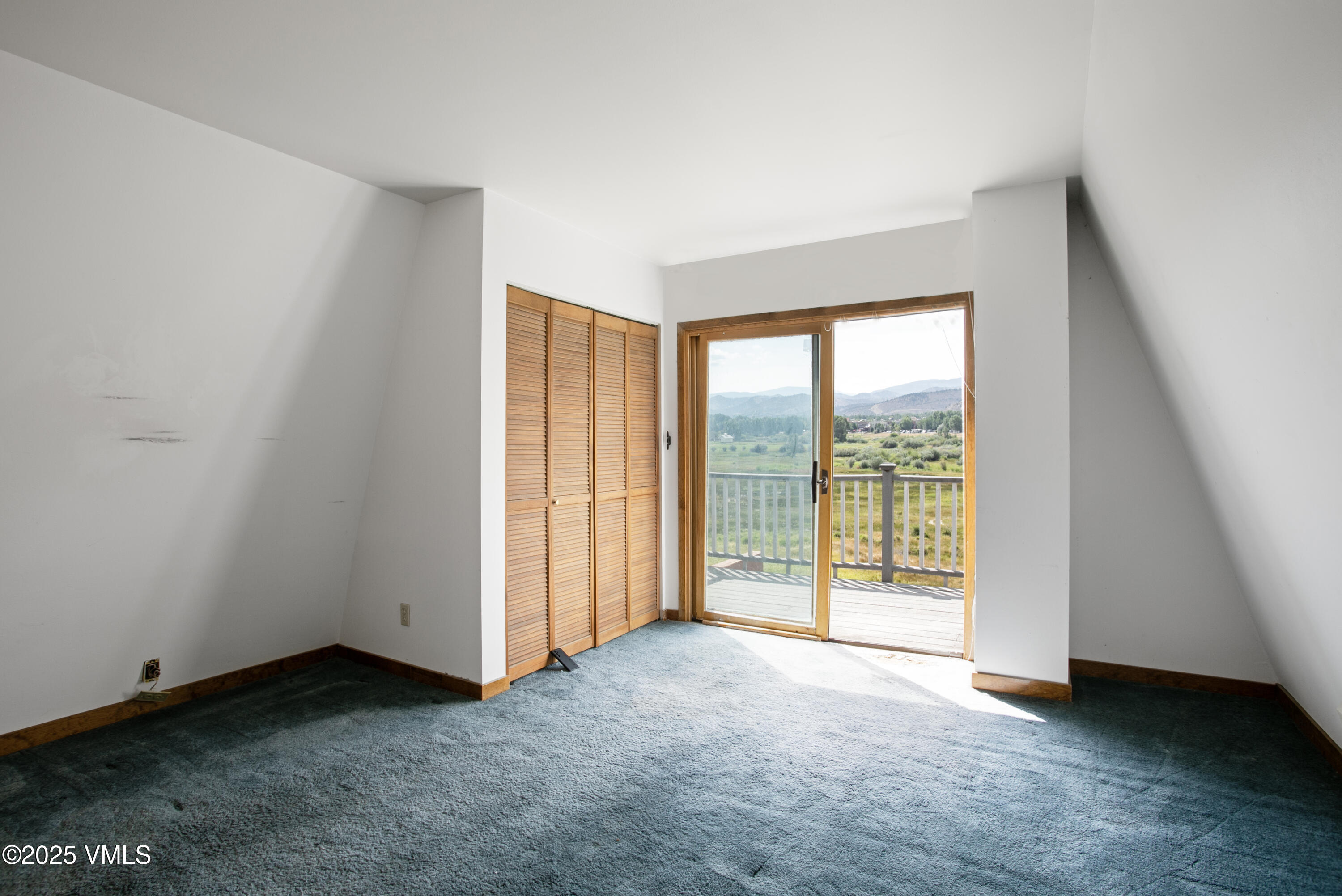 610 Castle Drive Property Photo 15