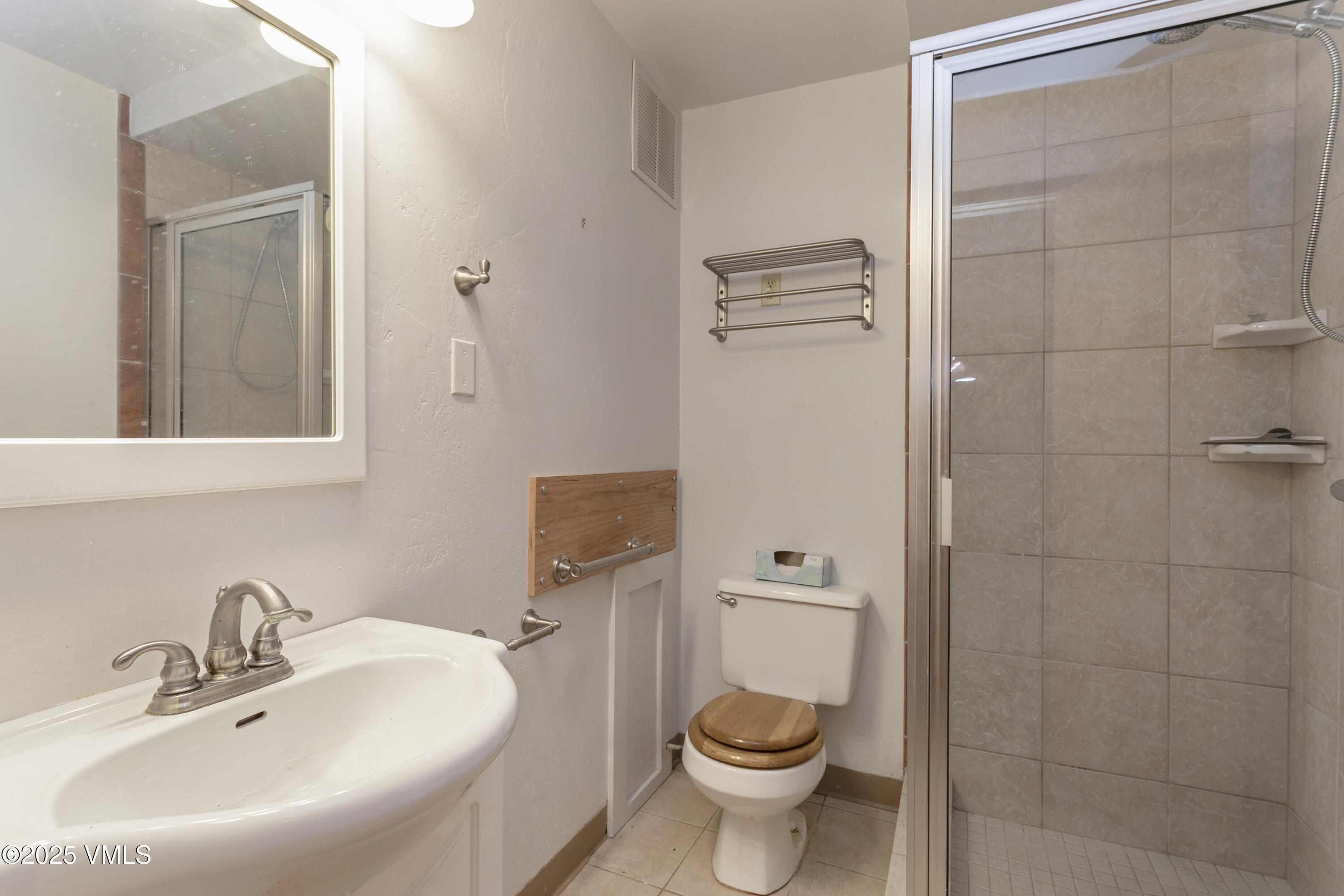 610 Castle Drive Property Photo 19