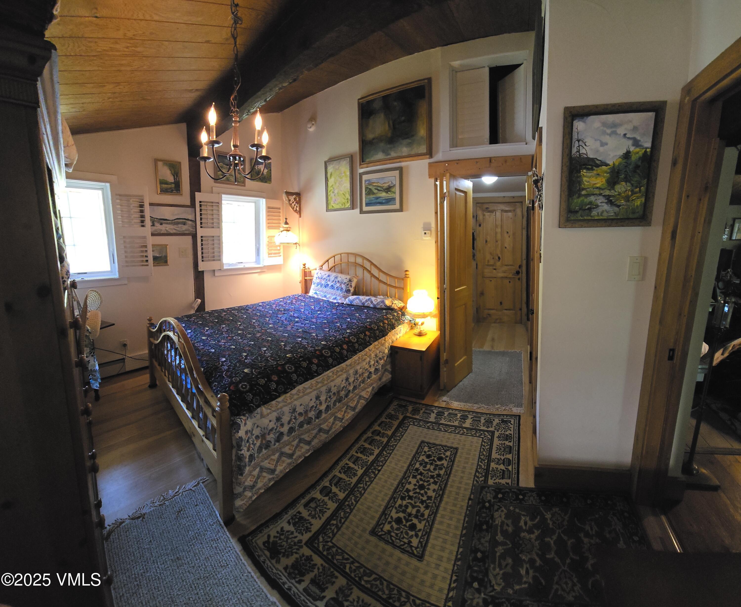 1613 Matterhorn Circle Property Photo 4