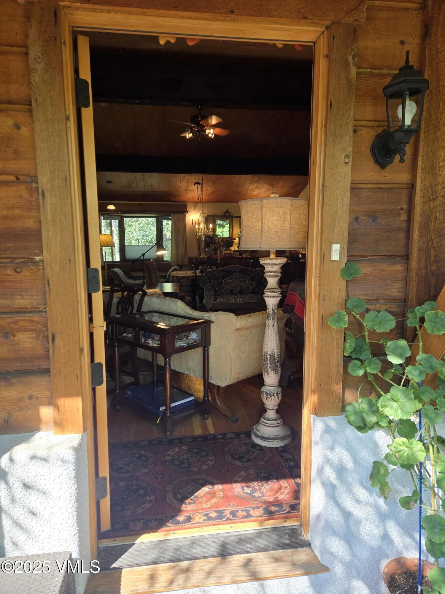 1613 Matterhorn Circle Property Photo 17