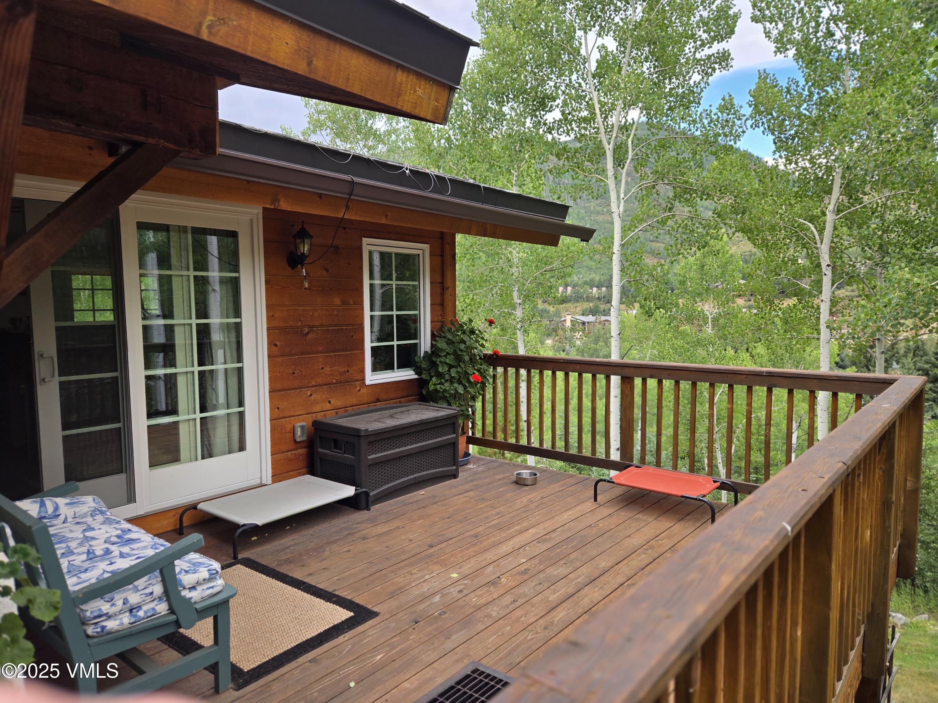 1613 Matterhorn Circle Property Photo 18