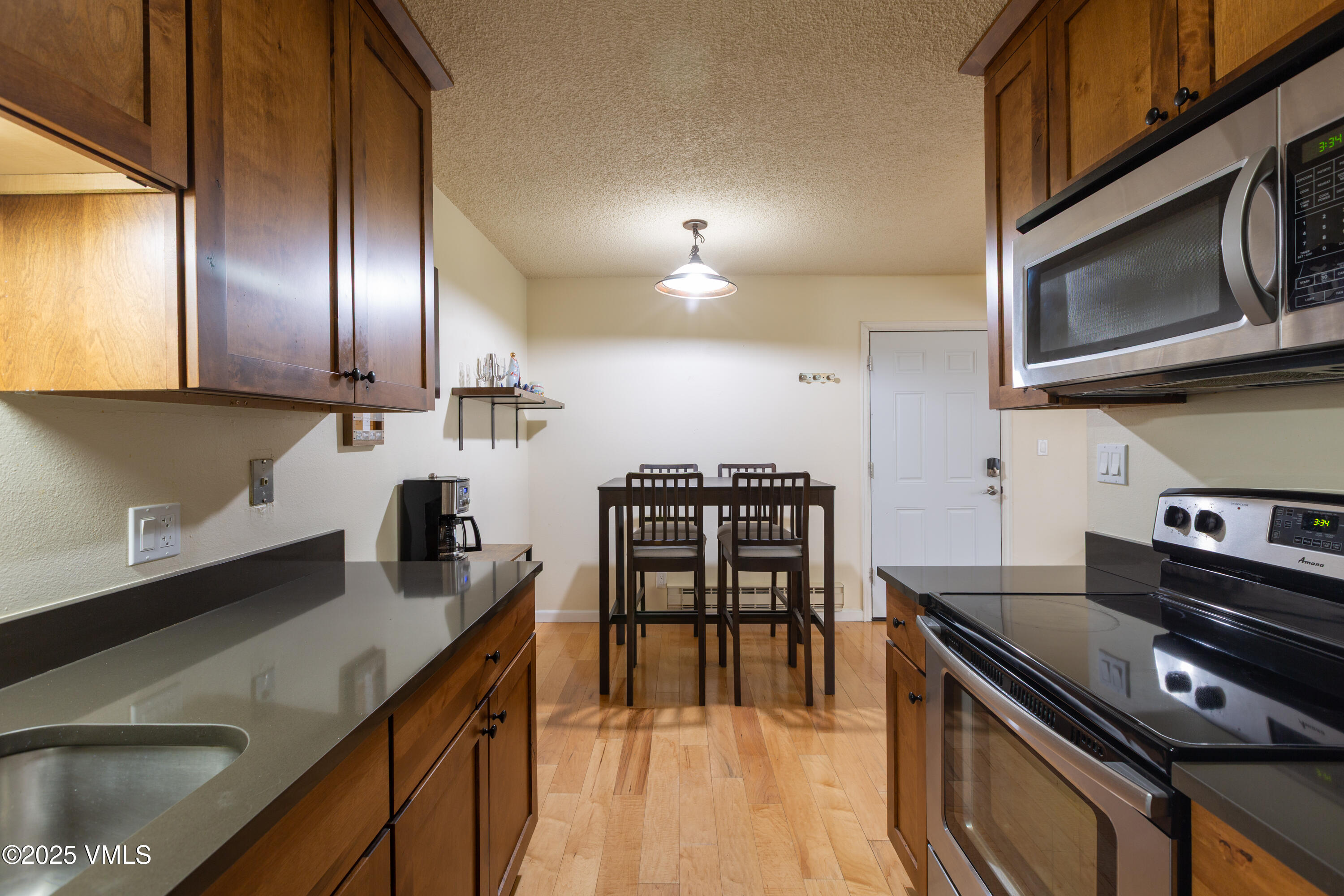 998 W Beaver Creek Boulevard D112 Property Photo 2