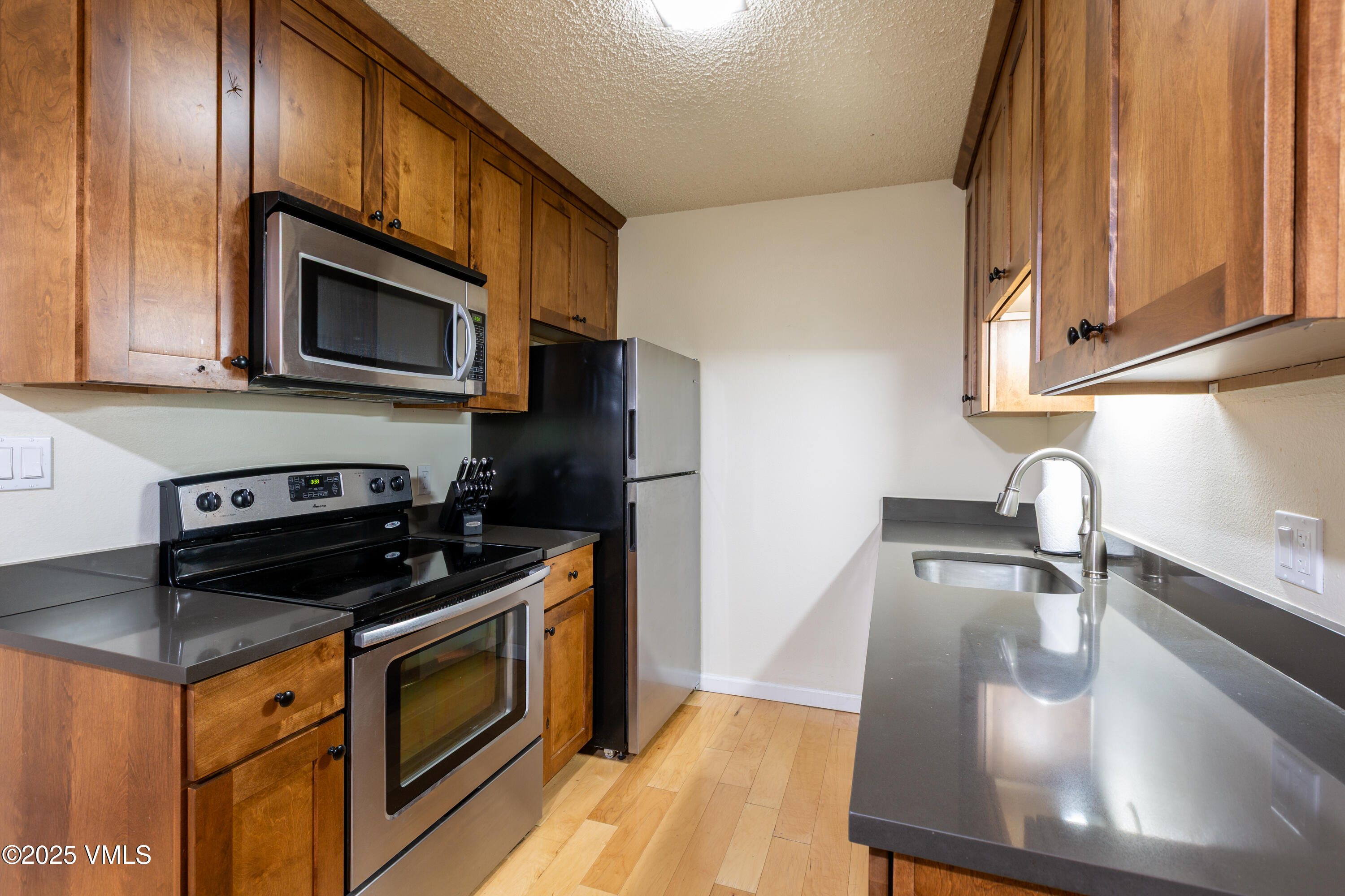 998 W Beaver Creek Boulevard D112 Property Photo 7