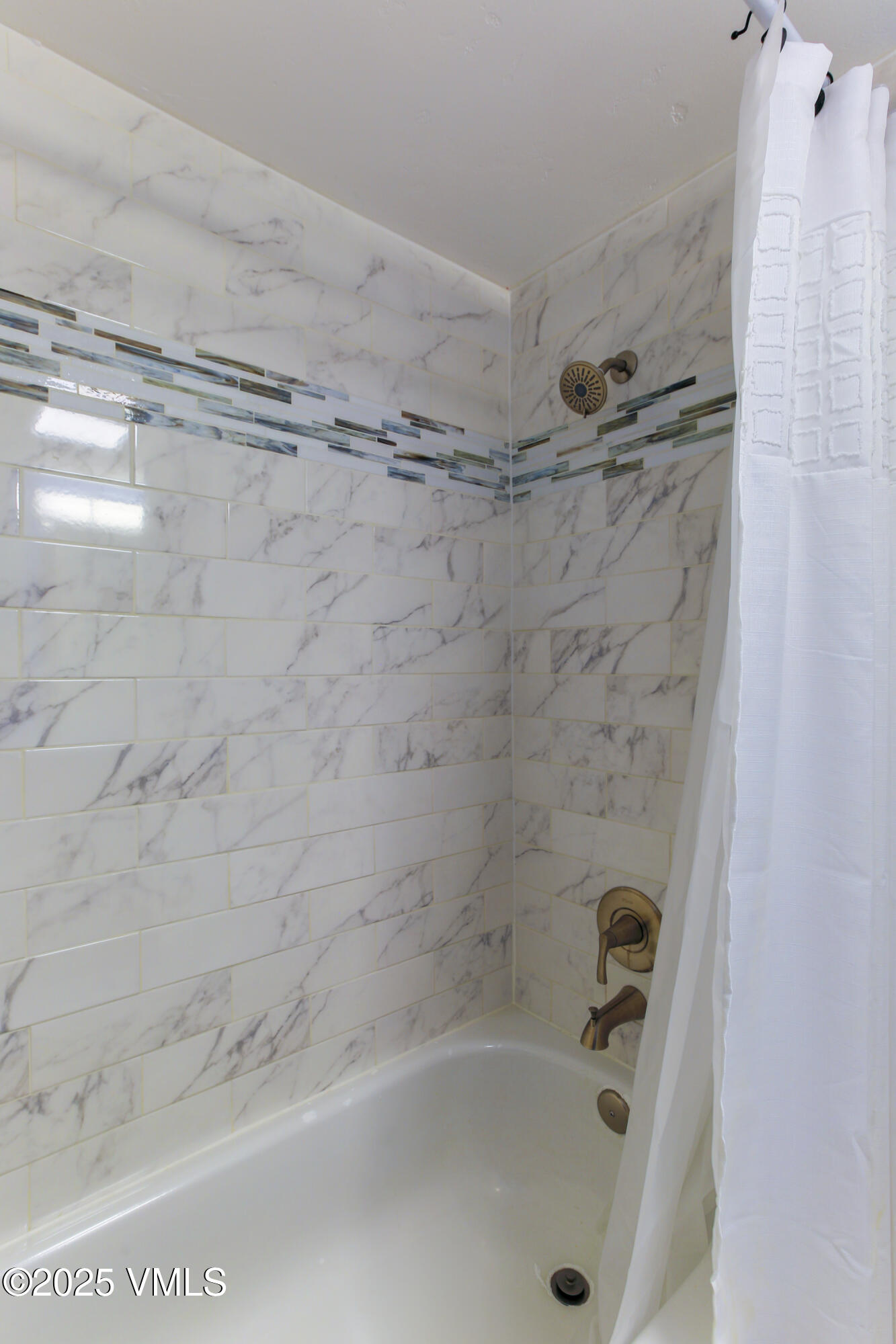 998 W Beaver Creek Boulevard D112 Property Photo 20