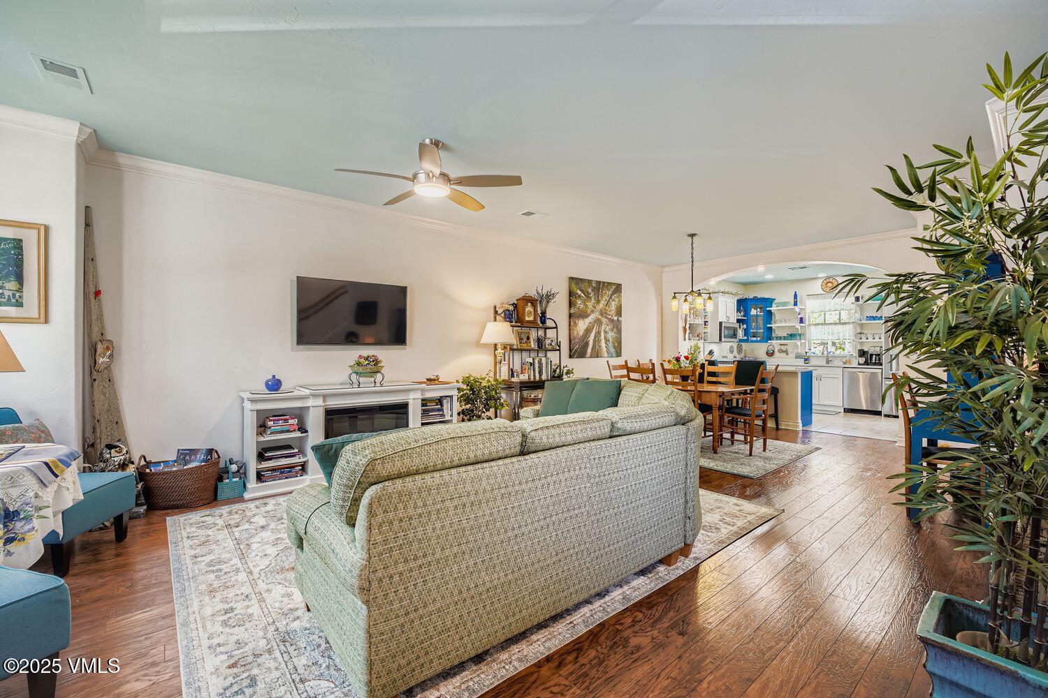 264 Founders Avenue Property Photo 3