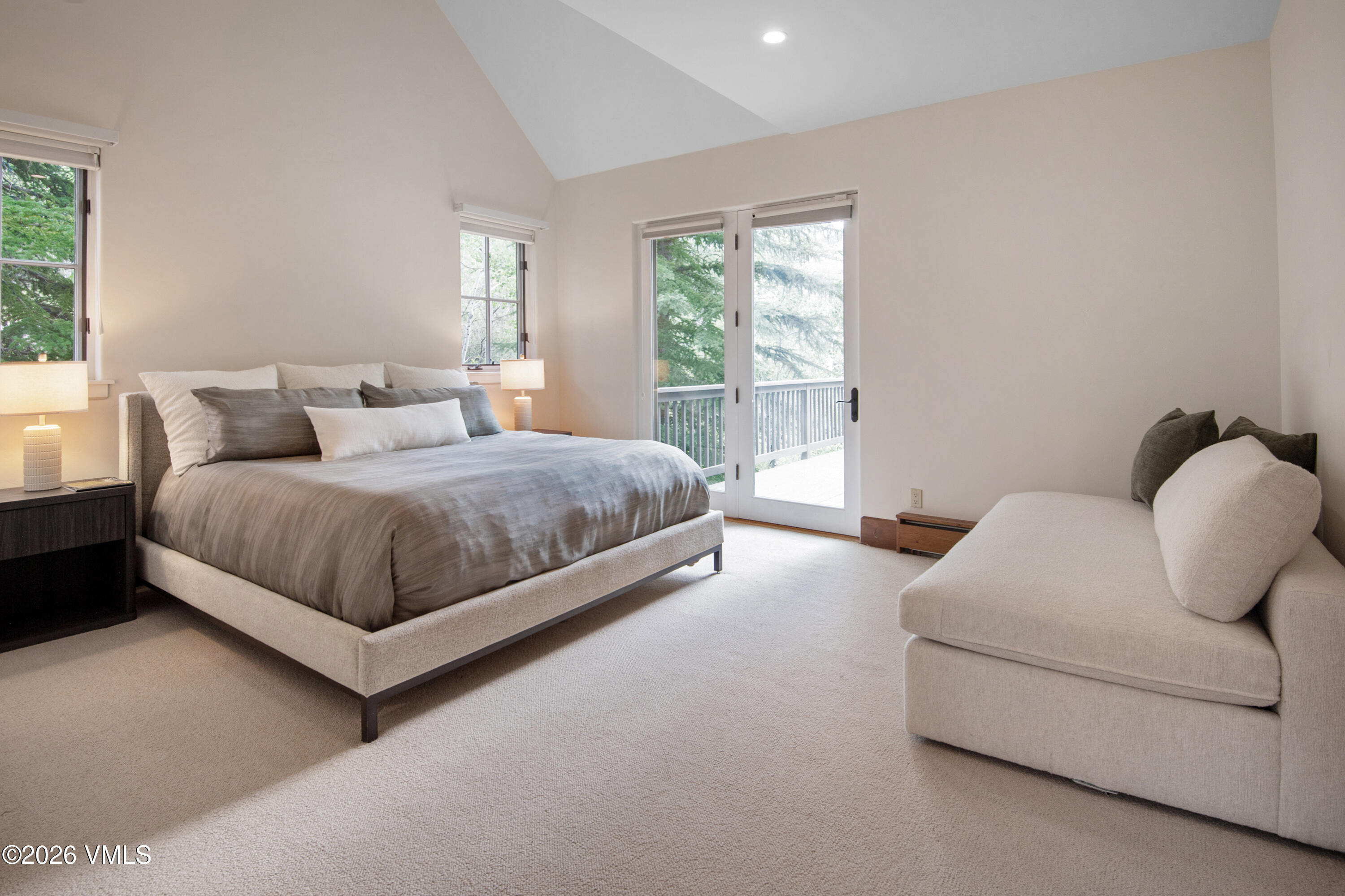 161 Kensington Drive Property Photo 8