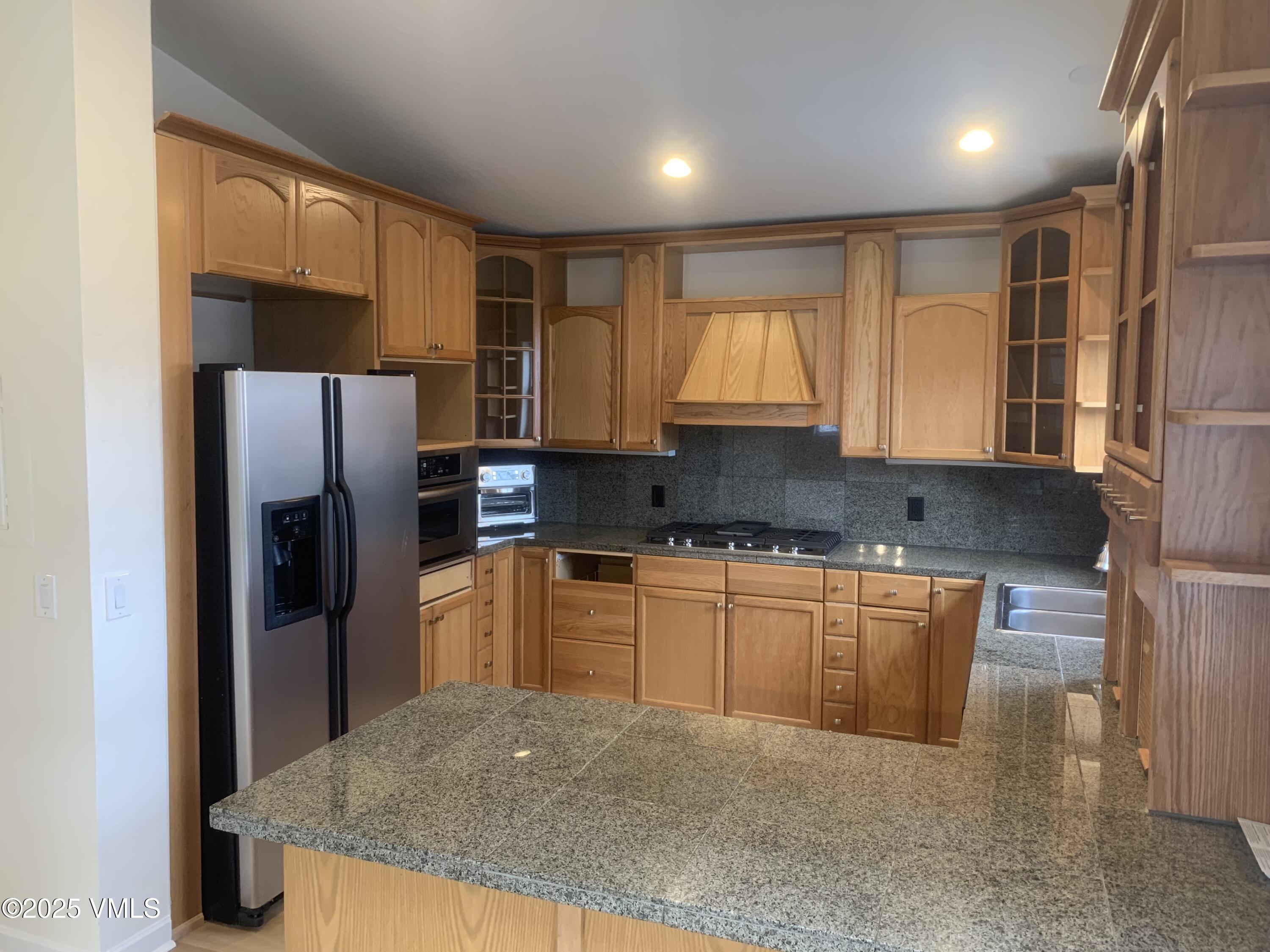 214 Capitol Street Property Photo