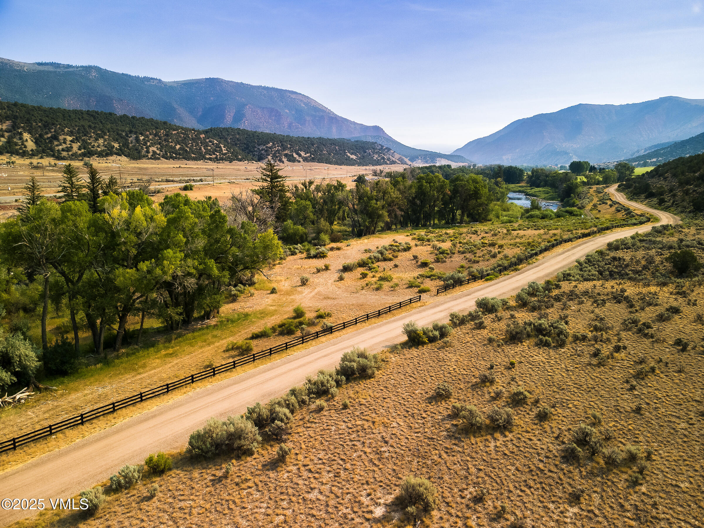 1633 W Diamond Star Road Property Photo 14