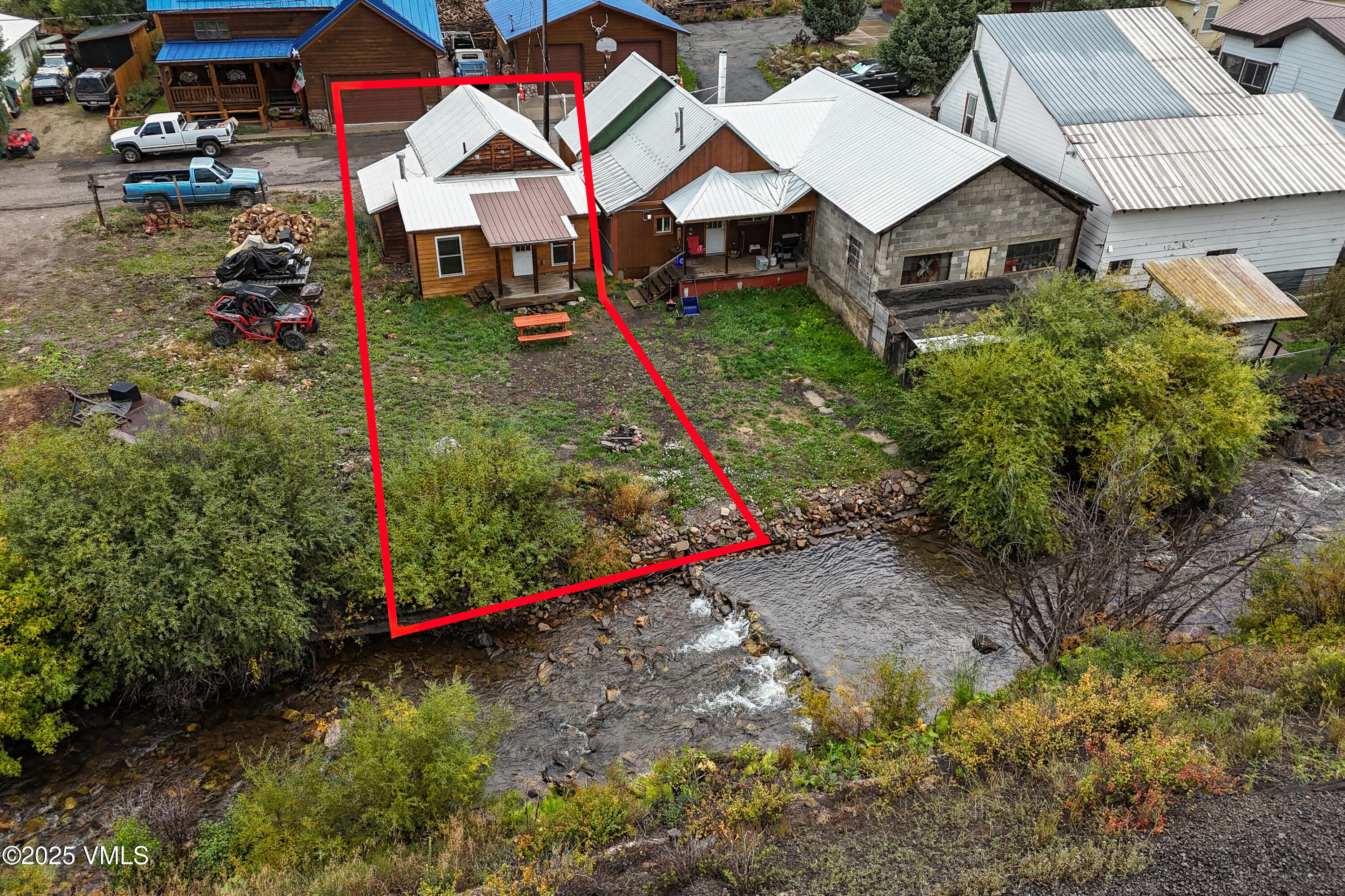 487 Eagle Street Property Photo 1