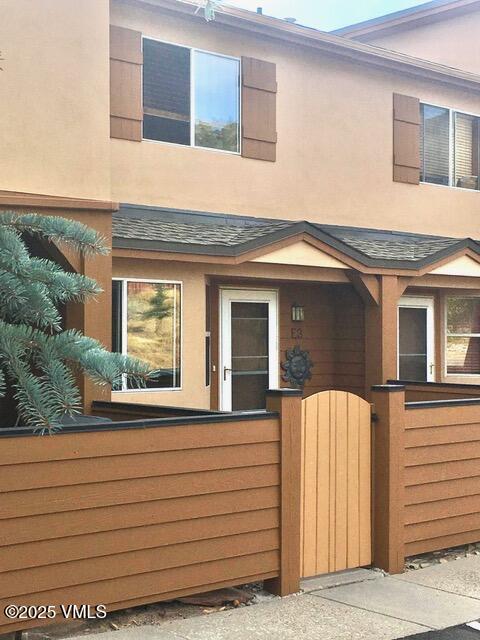 460 Moonridge Drive, 3e Property Photo 1