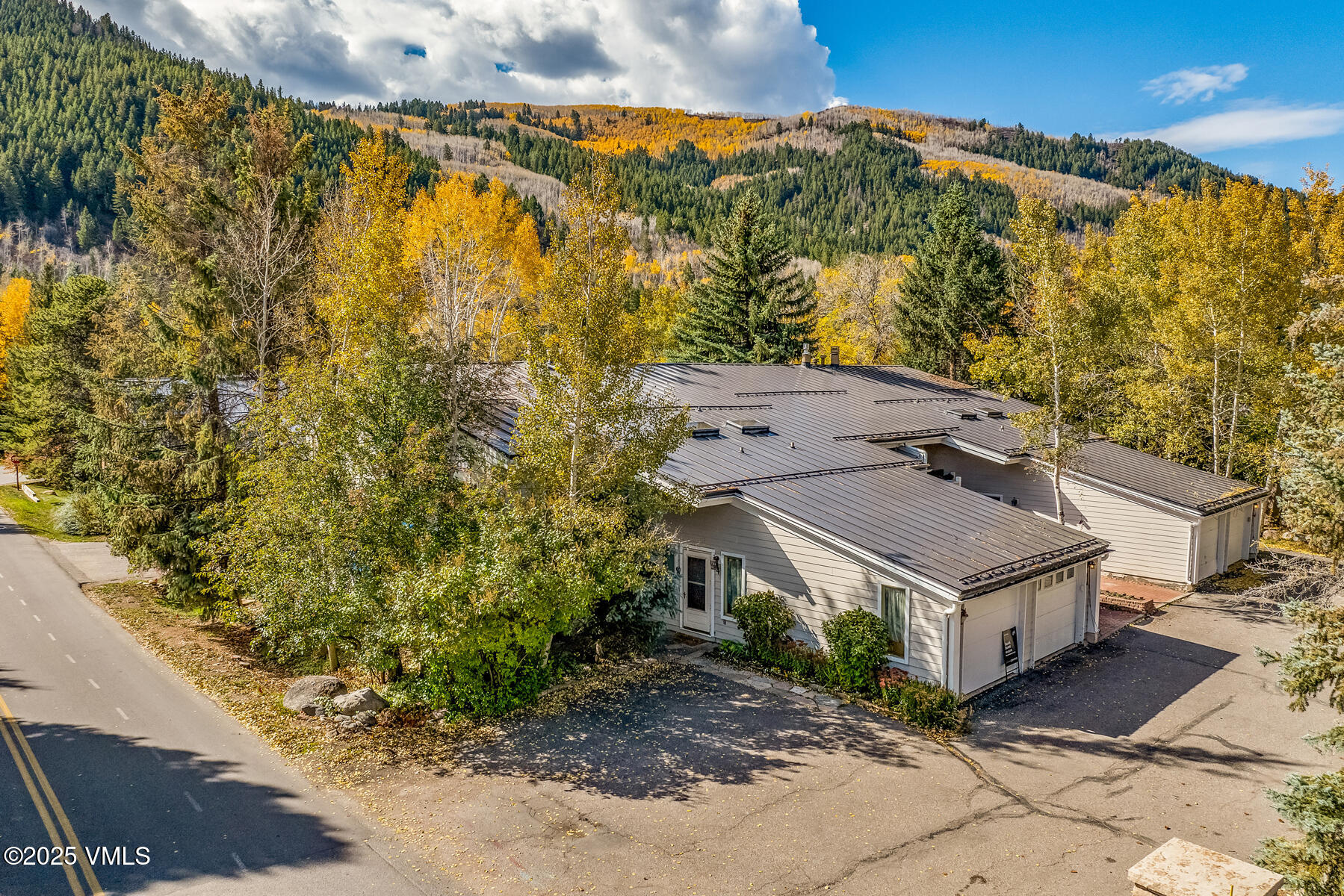 790 Stone Creek Drive 4 Property Photo 1