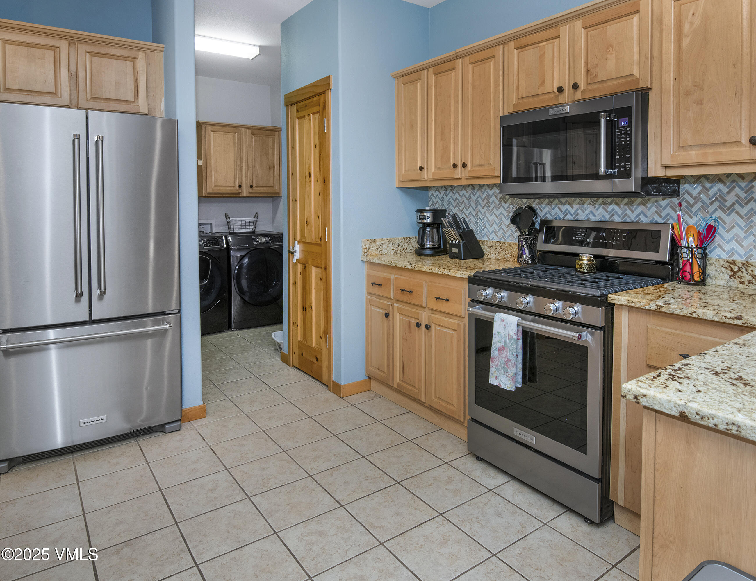 89 Blackhawk Road Property Photo 7