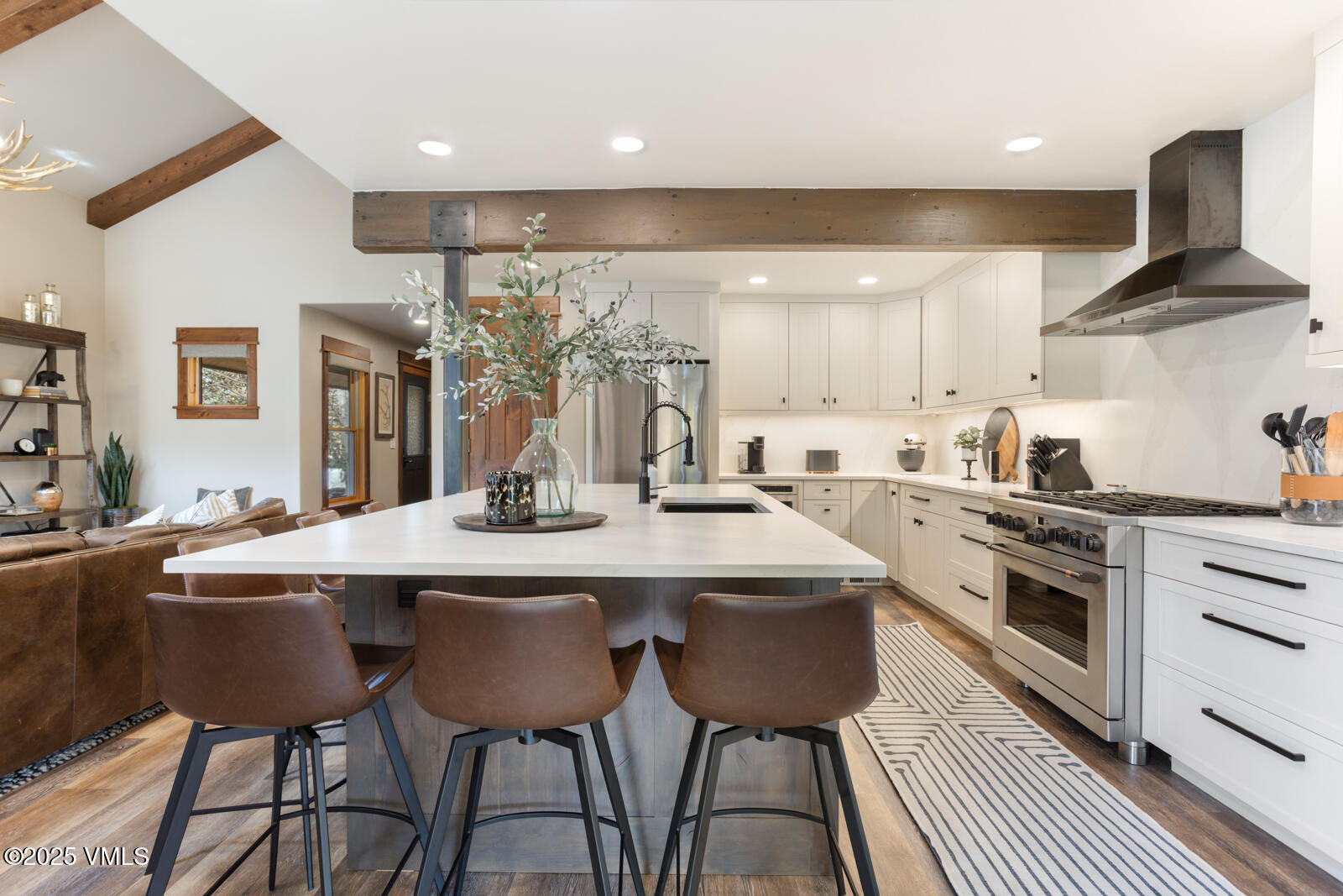 20 Millers Loop Property Photo 5