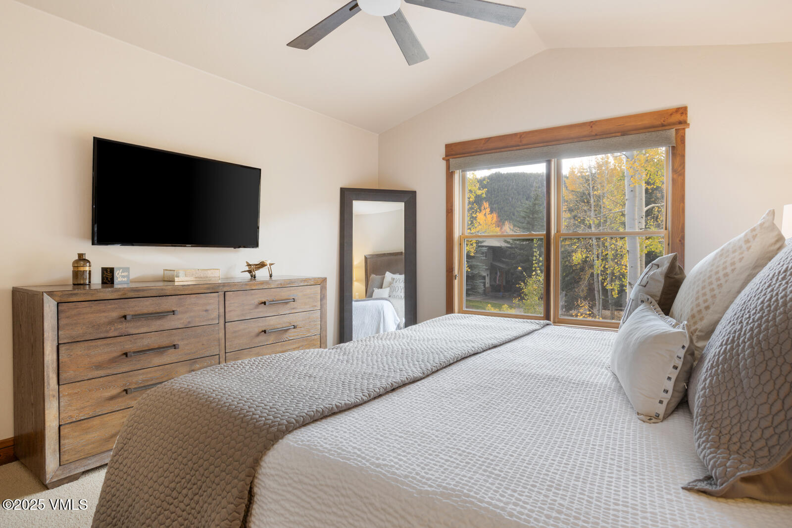 20 Millers Loop Property Photo 17