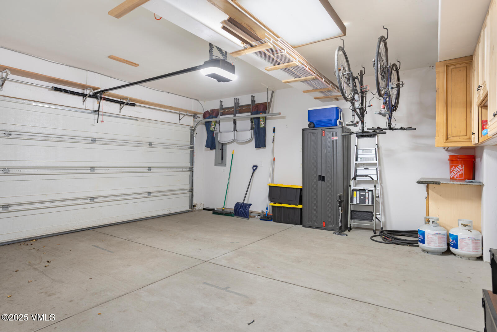 20 Millers Loop Property Photo 32