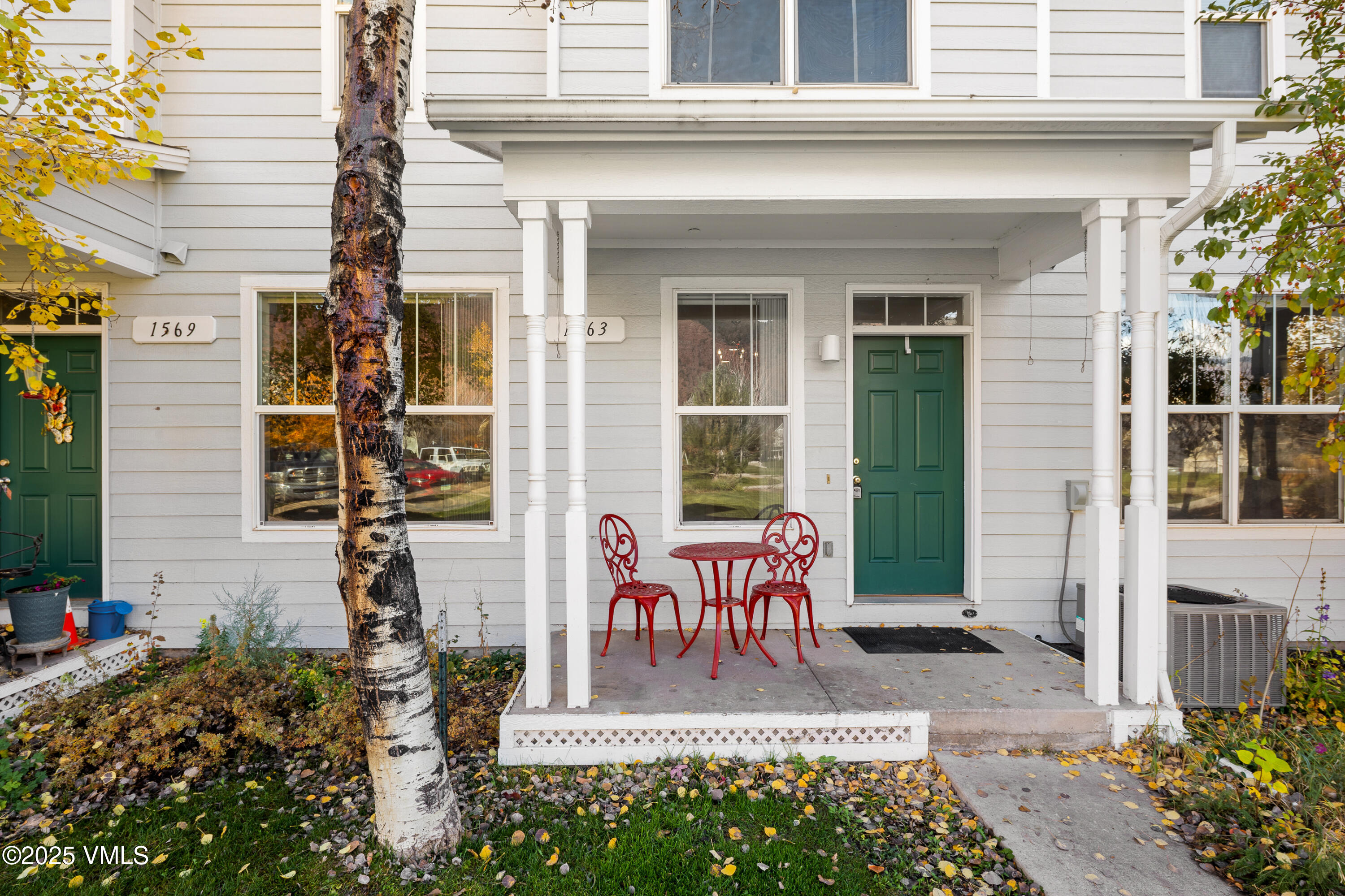 1563 Breen Alley Property Photo 1