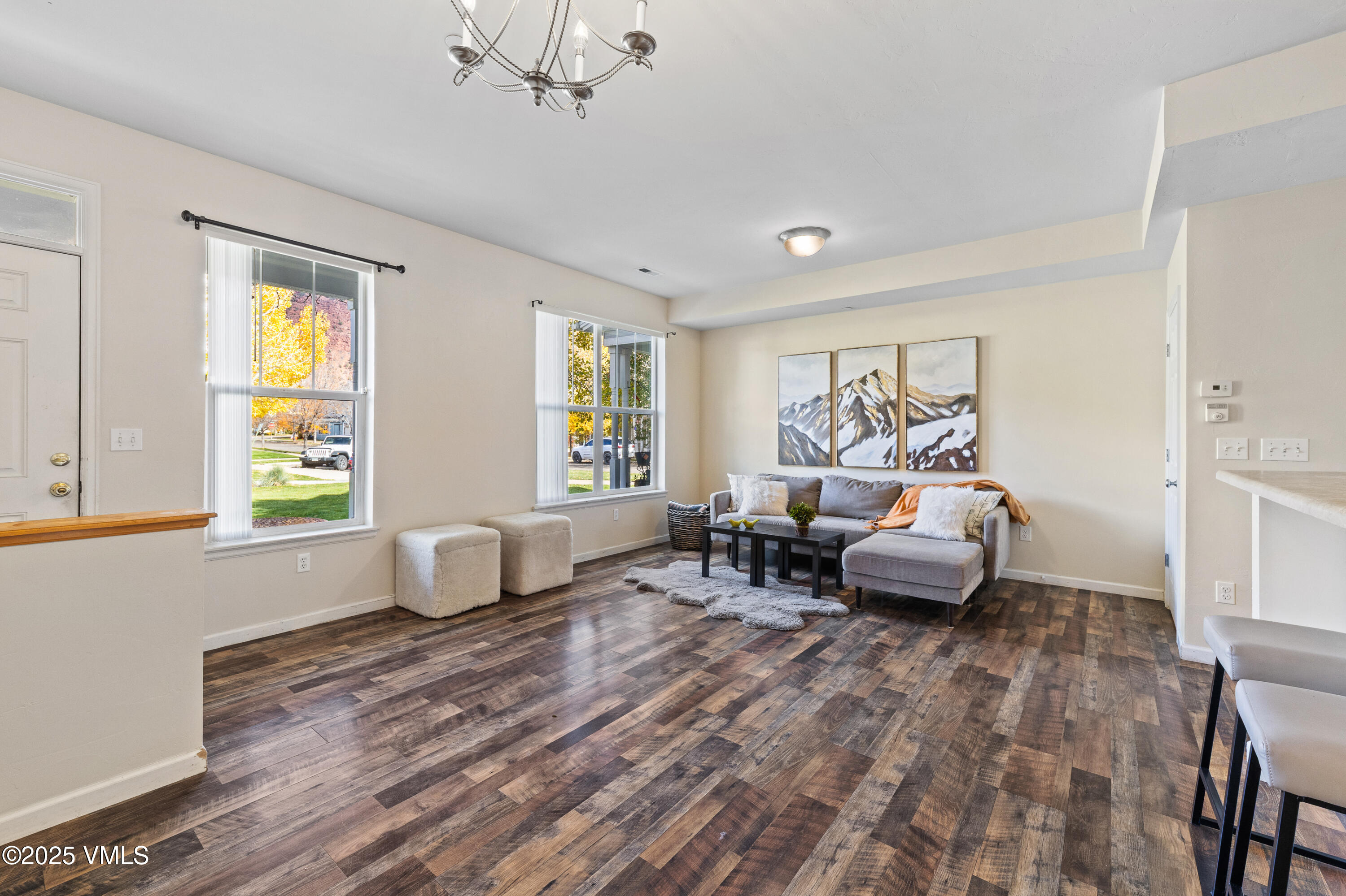 1563 Breen Alley Property Photo 8