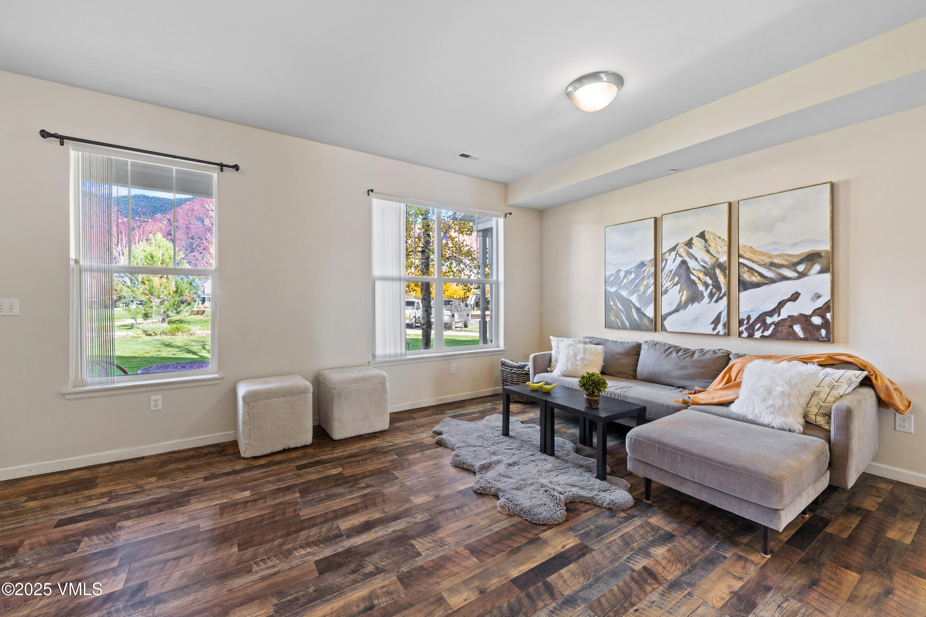 1563 Breen Alley Property Photo 9