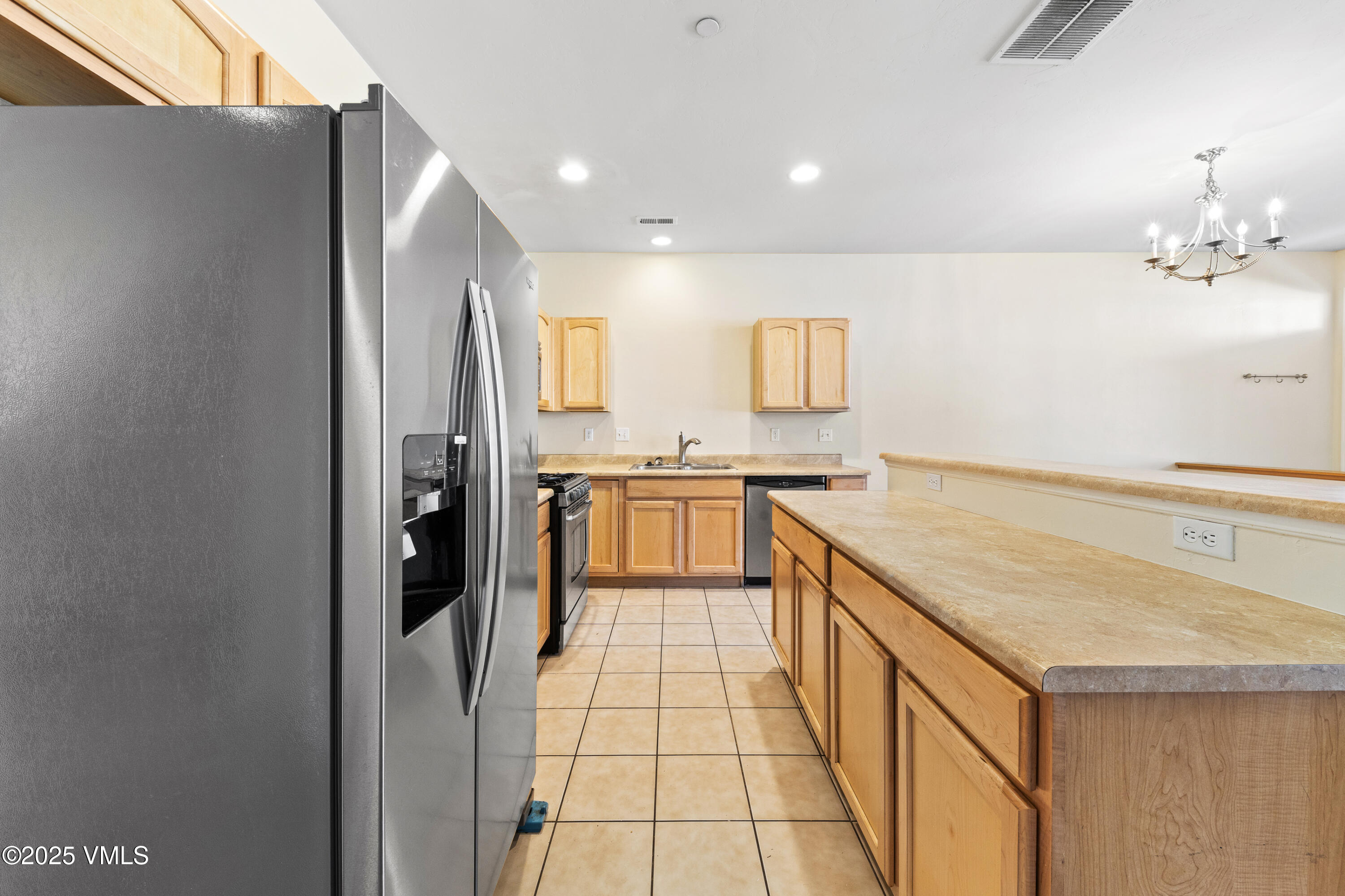 1563 Breen Alley Property Photo 13