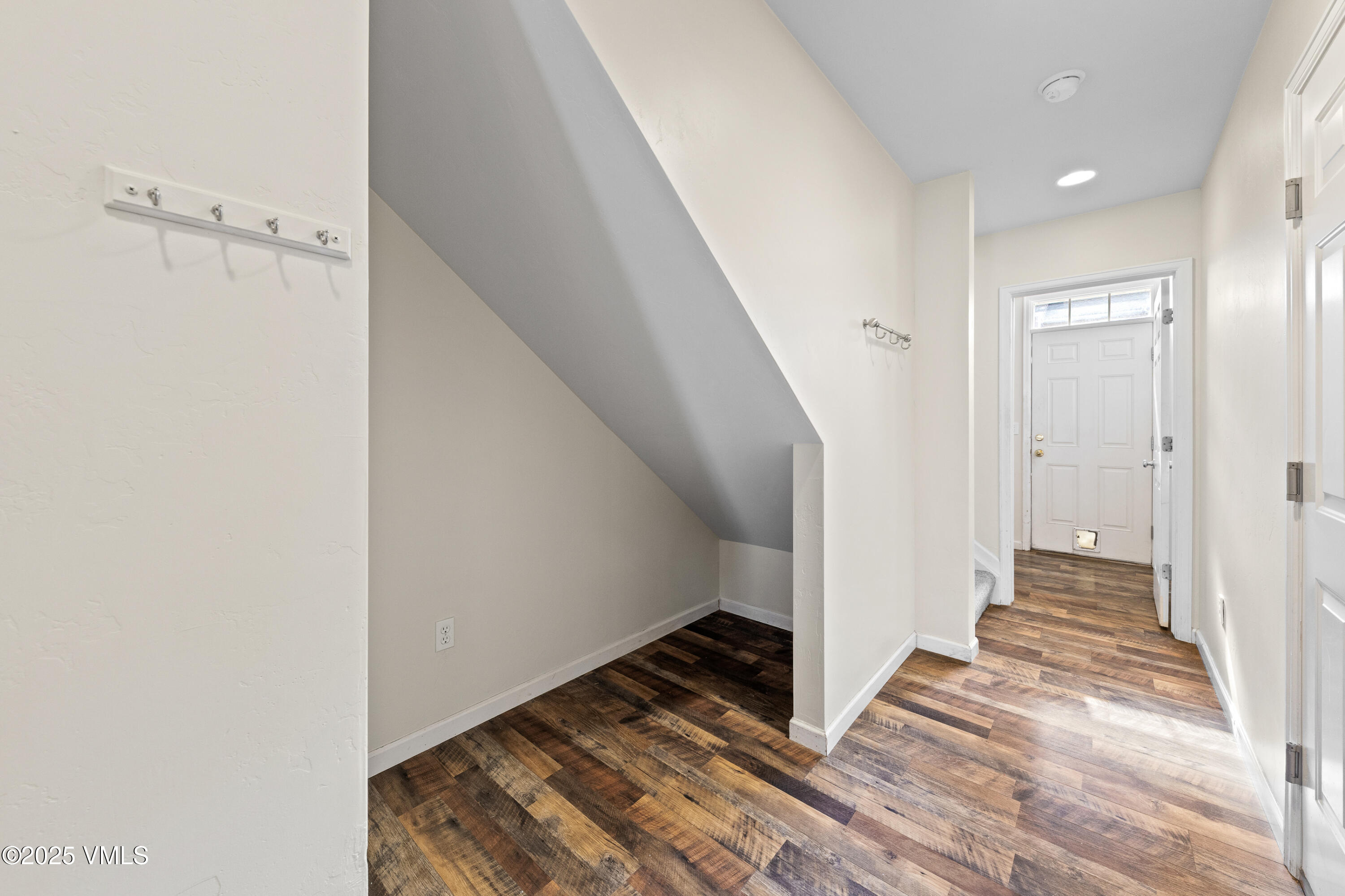 1563 Breen Alley Property Photo 20