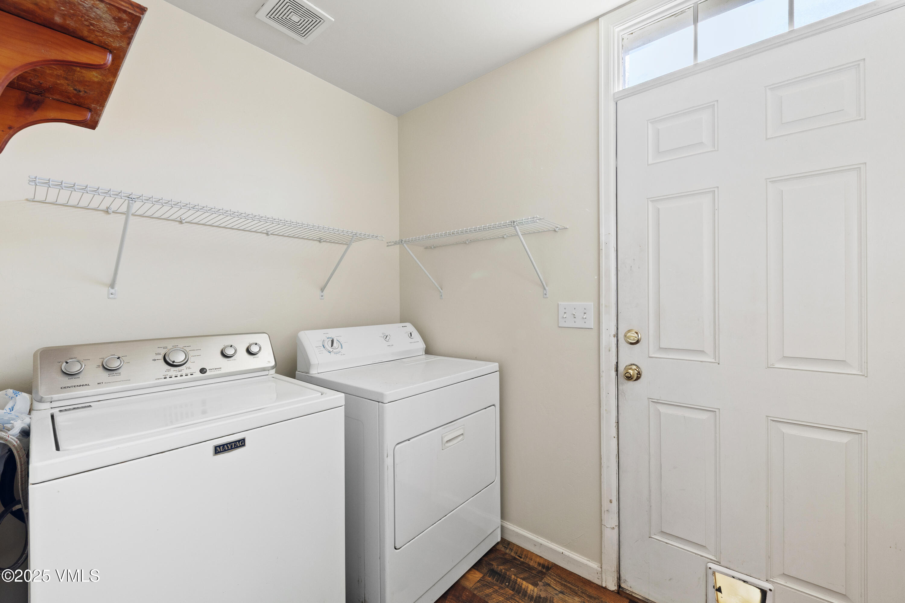 1563 Breen Alley Property Photo 22