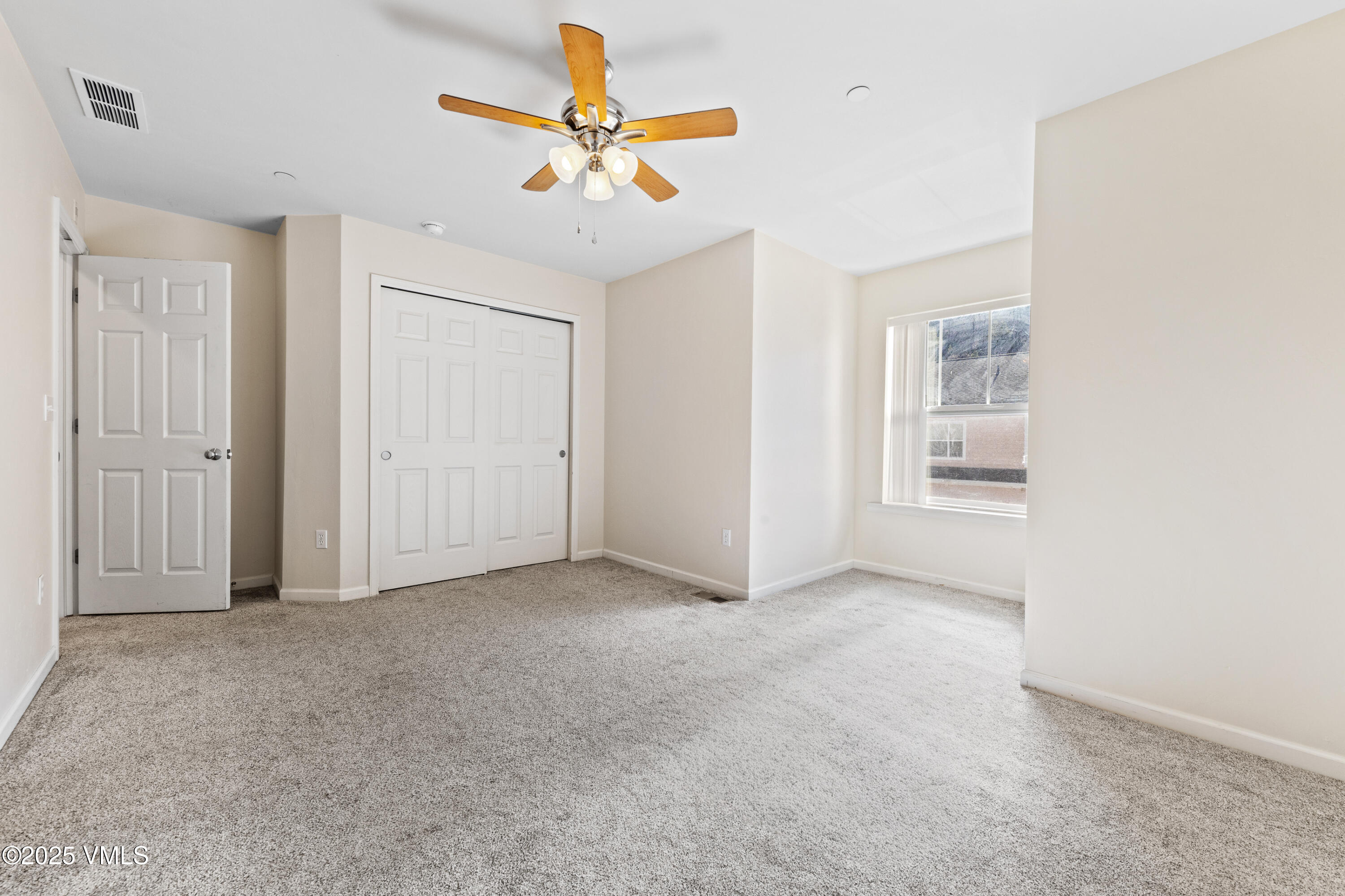 1563 Breen Alley Property Photo 24