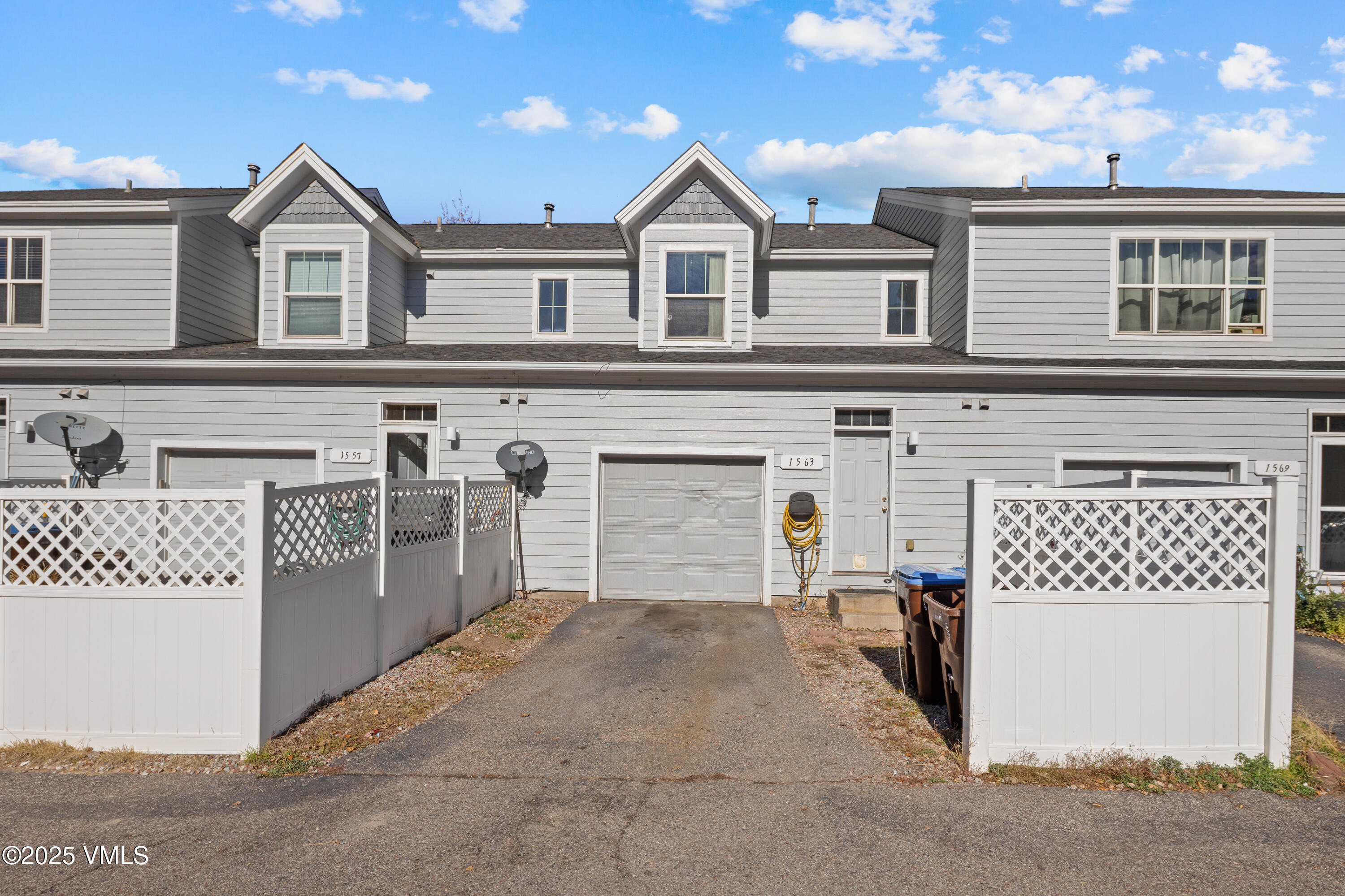 1563 Breen Alley Property Photo 35