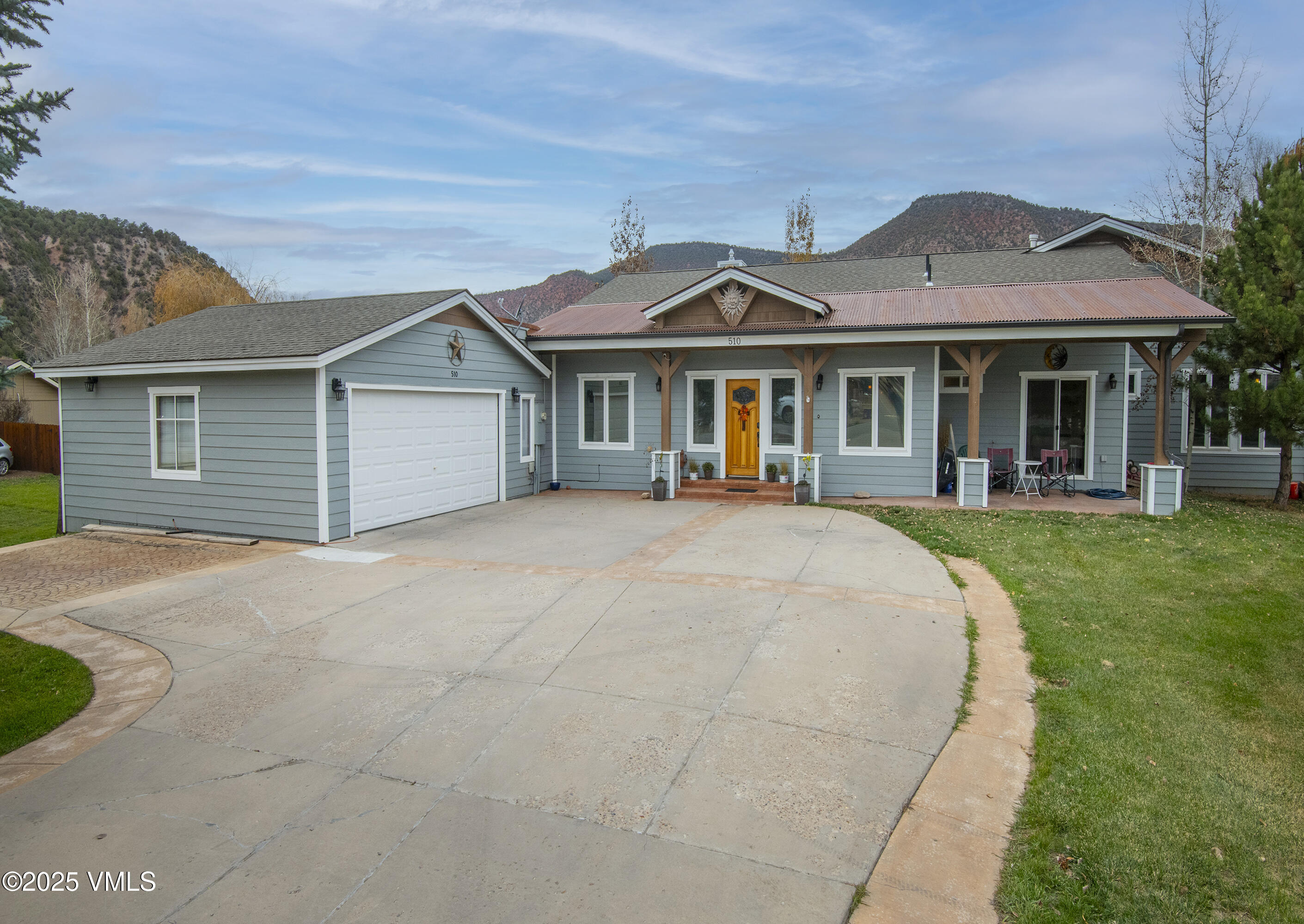 510 Park View Lane Property Photo 3