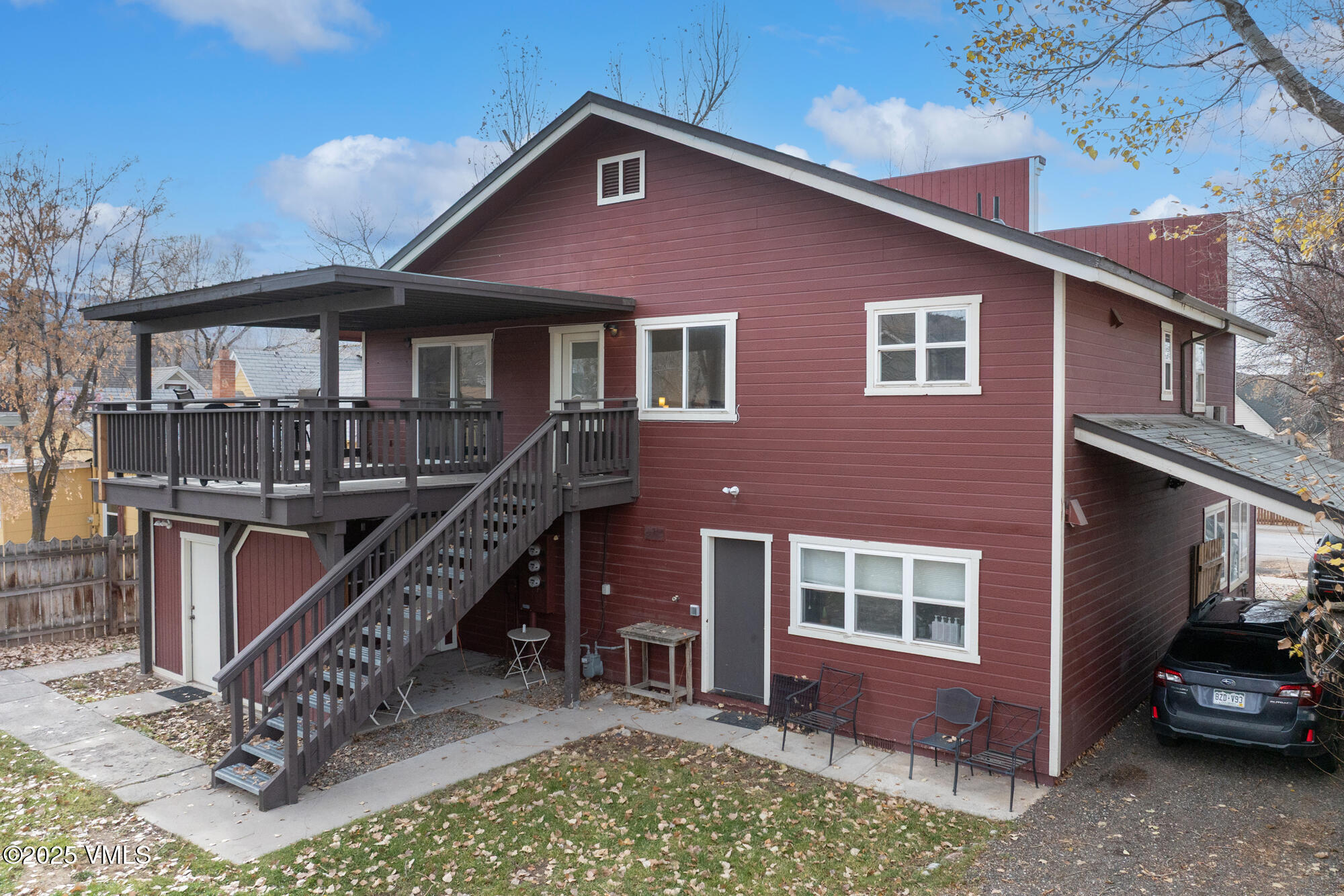 214 Capitol Street Property Photo 4