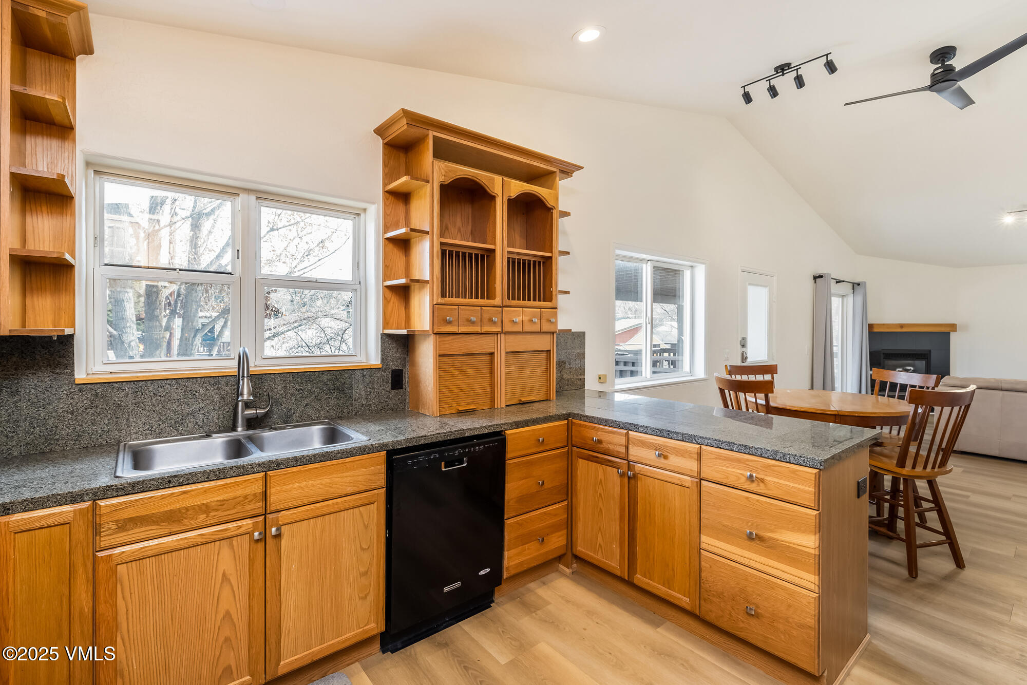 214 Capitol Street Property Photo 17