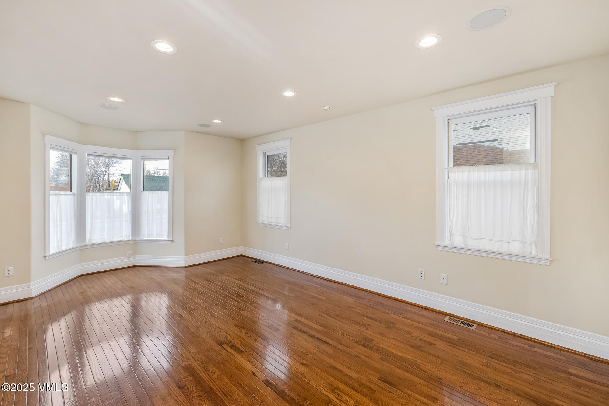 236 Capitol Street Property Photo 8