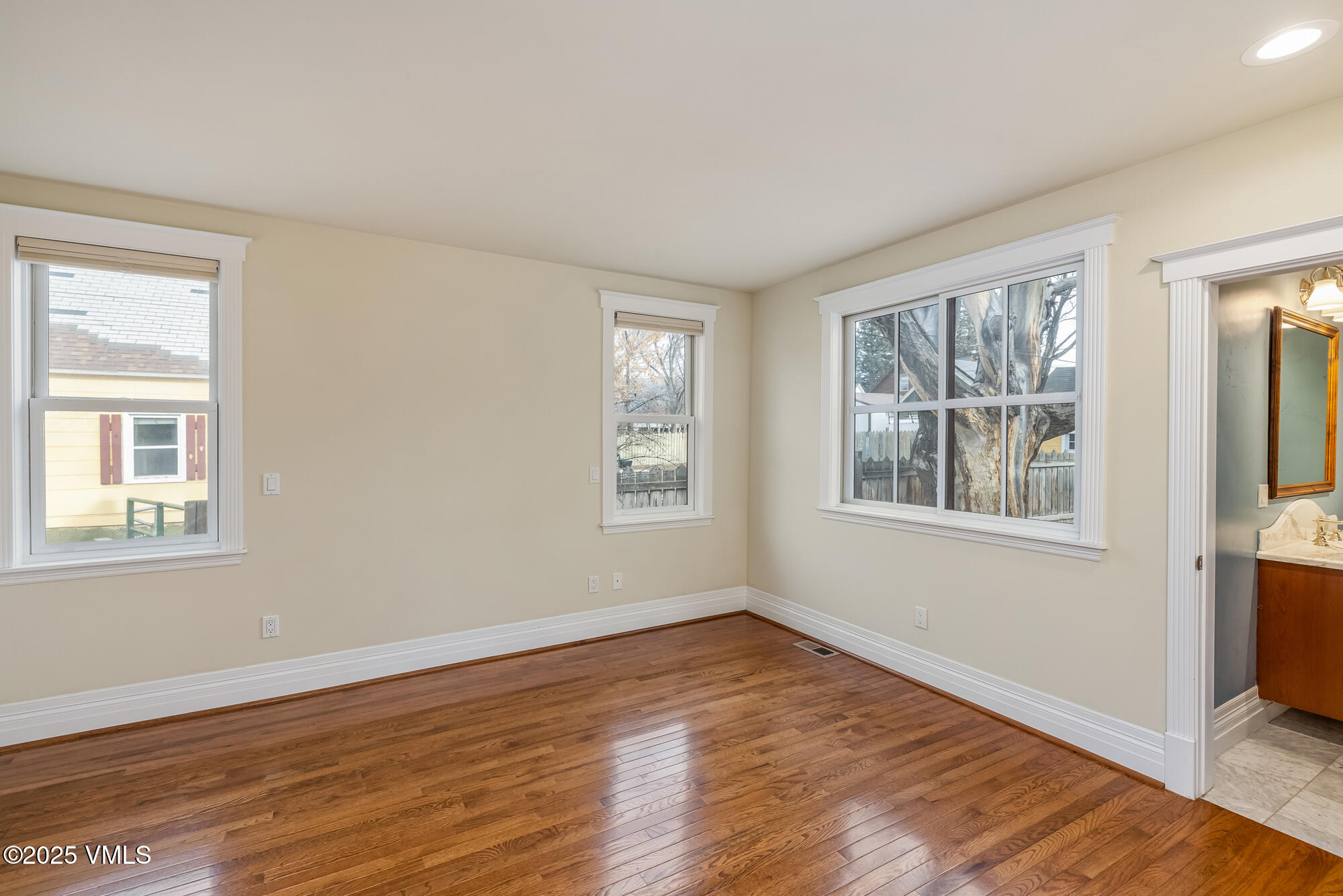 236 Capitol Street Property Photo 16