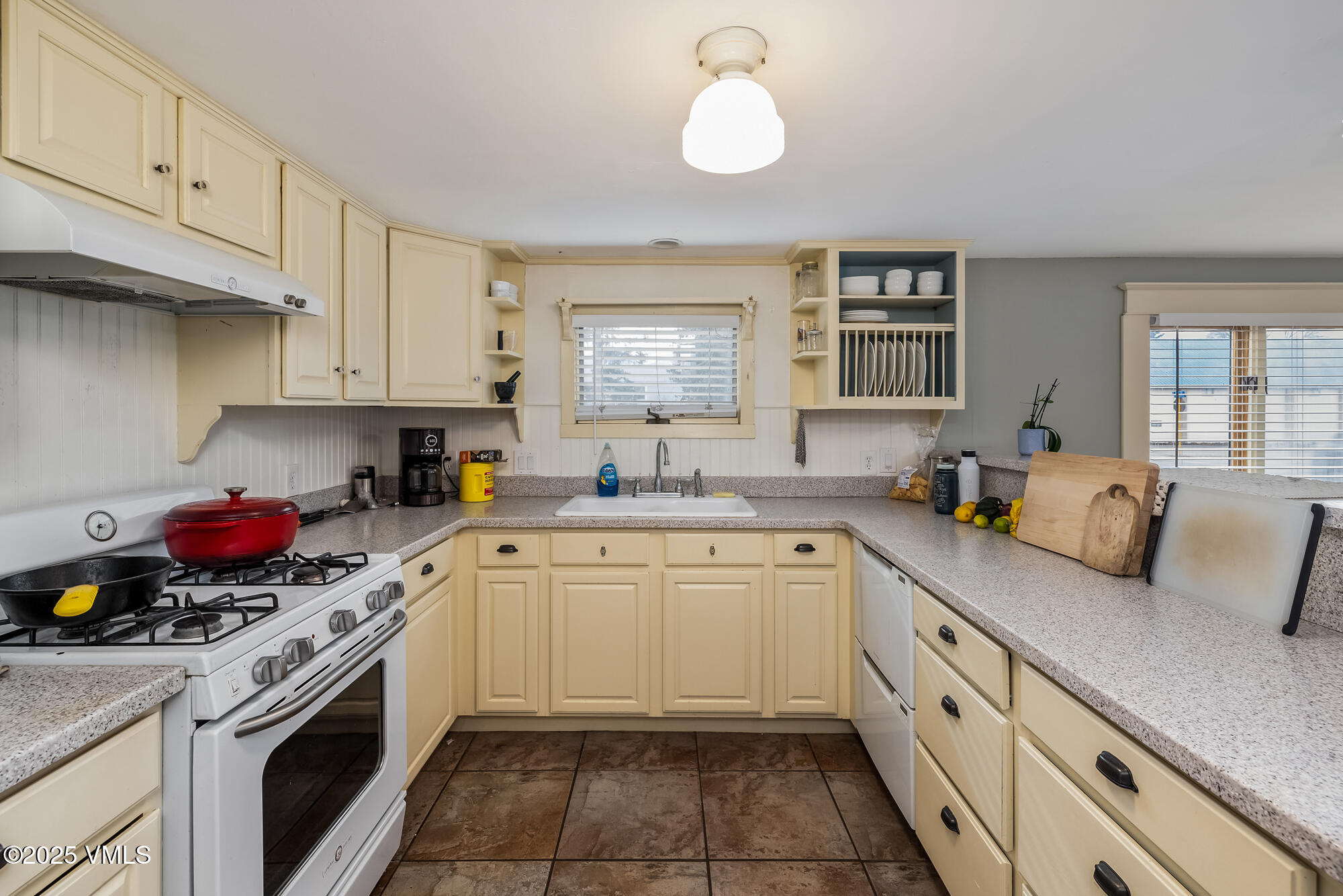 246 Capitol Street Property Photo 12