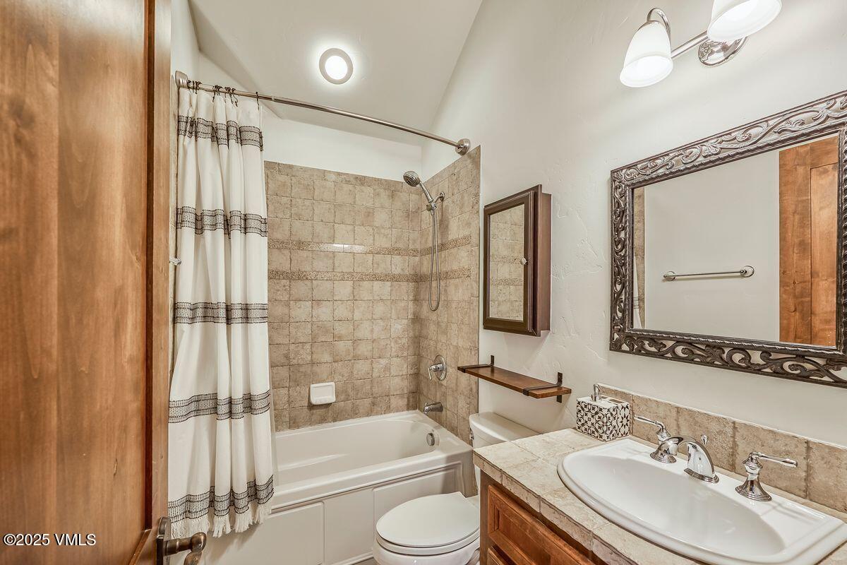 748 Hernage Creek Road Property Photo 33