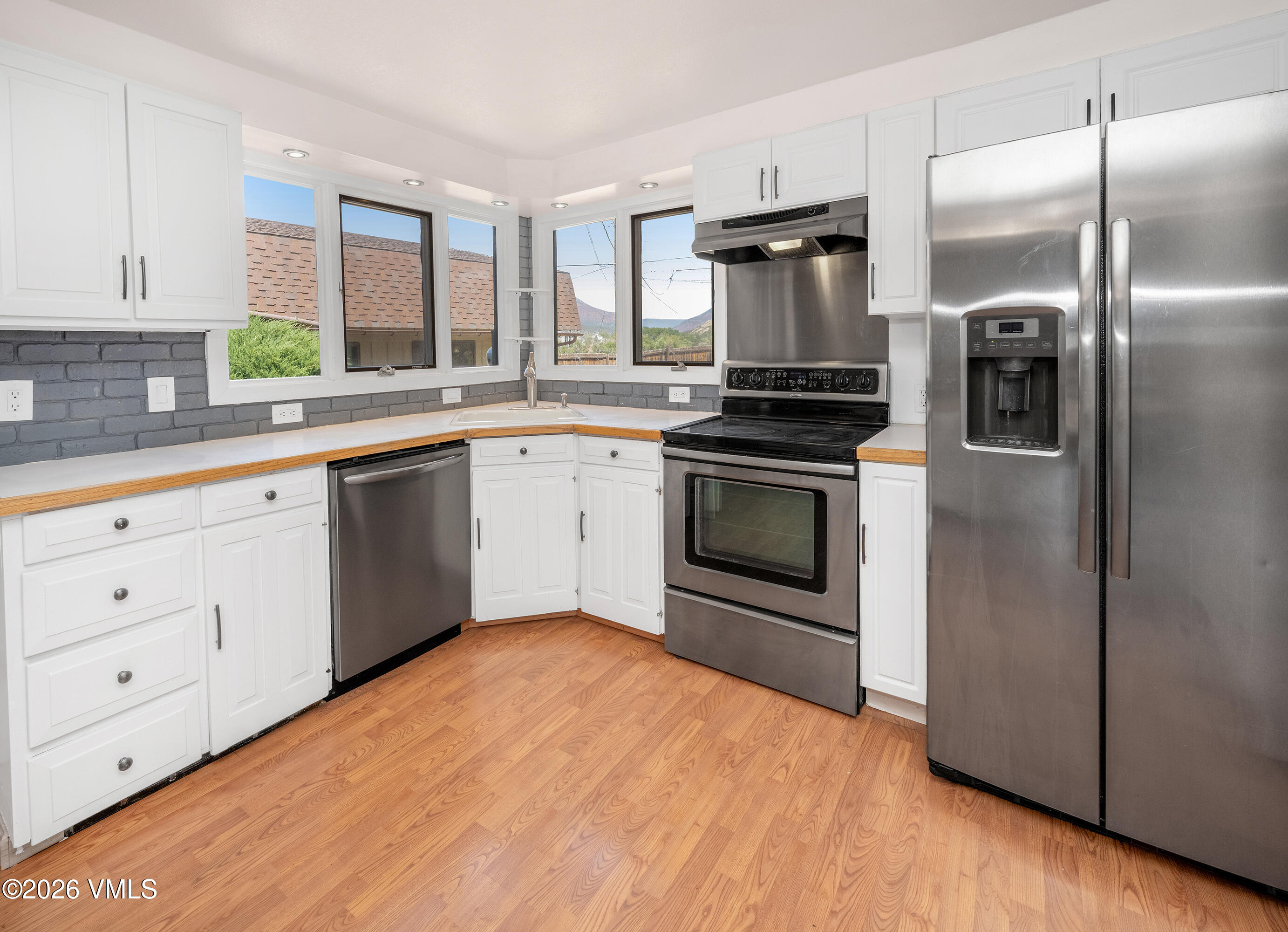 108 Howard Street Property Photo 4