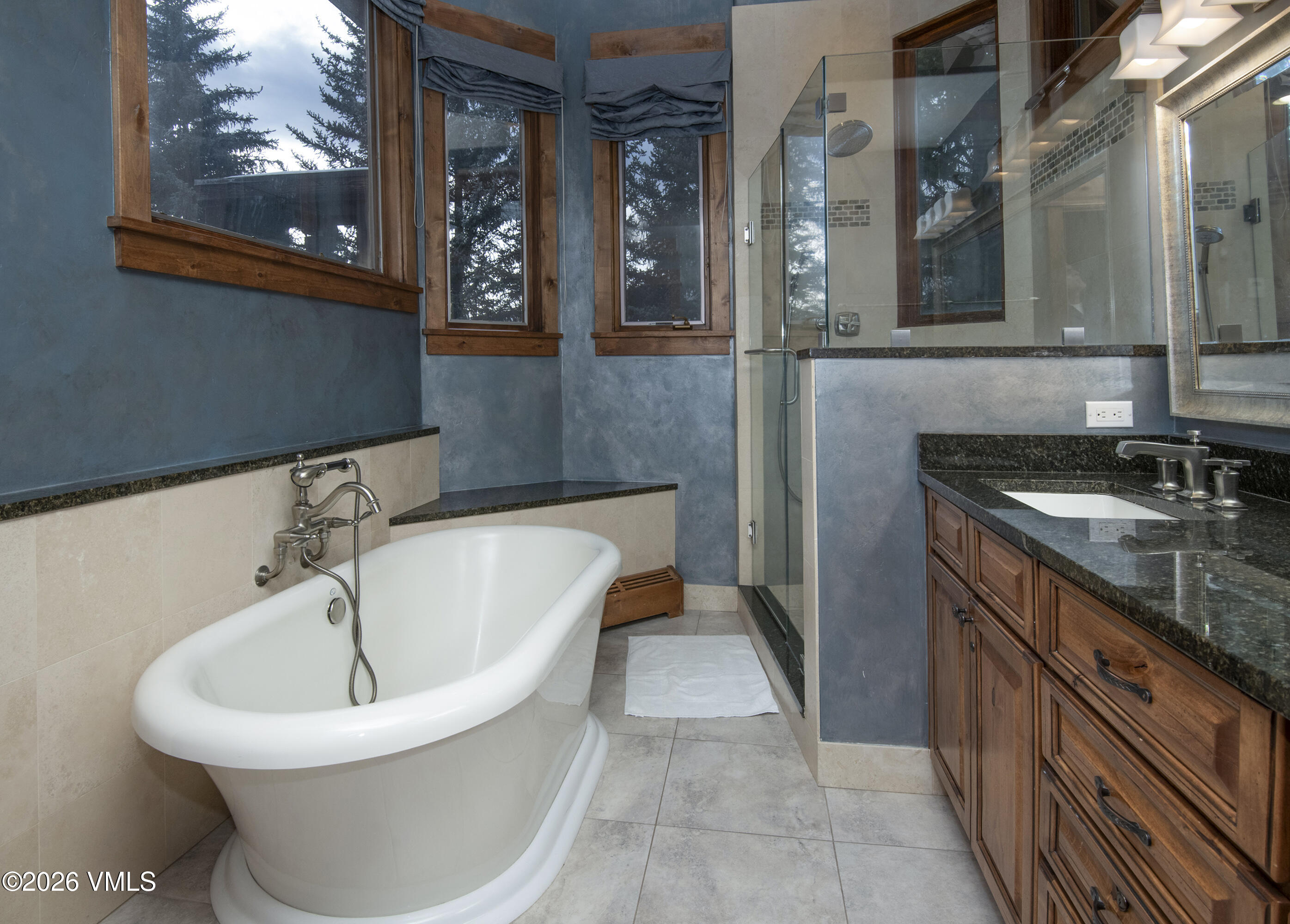 1455 Greenhill Court West Property Photo 15
