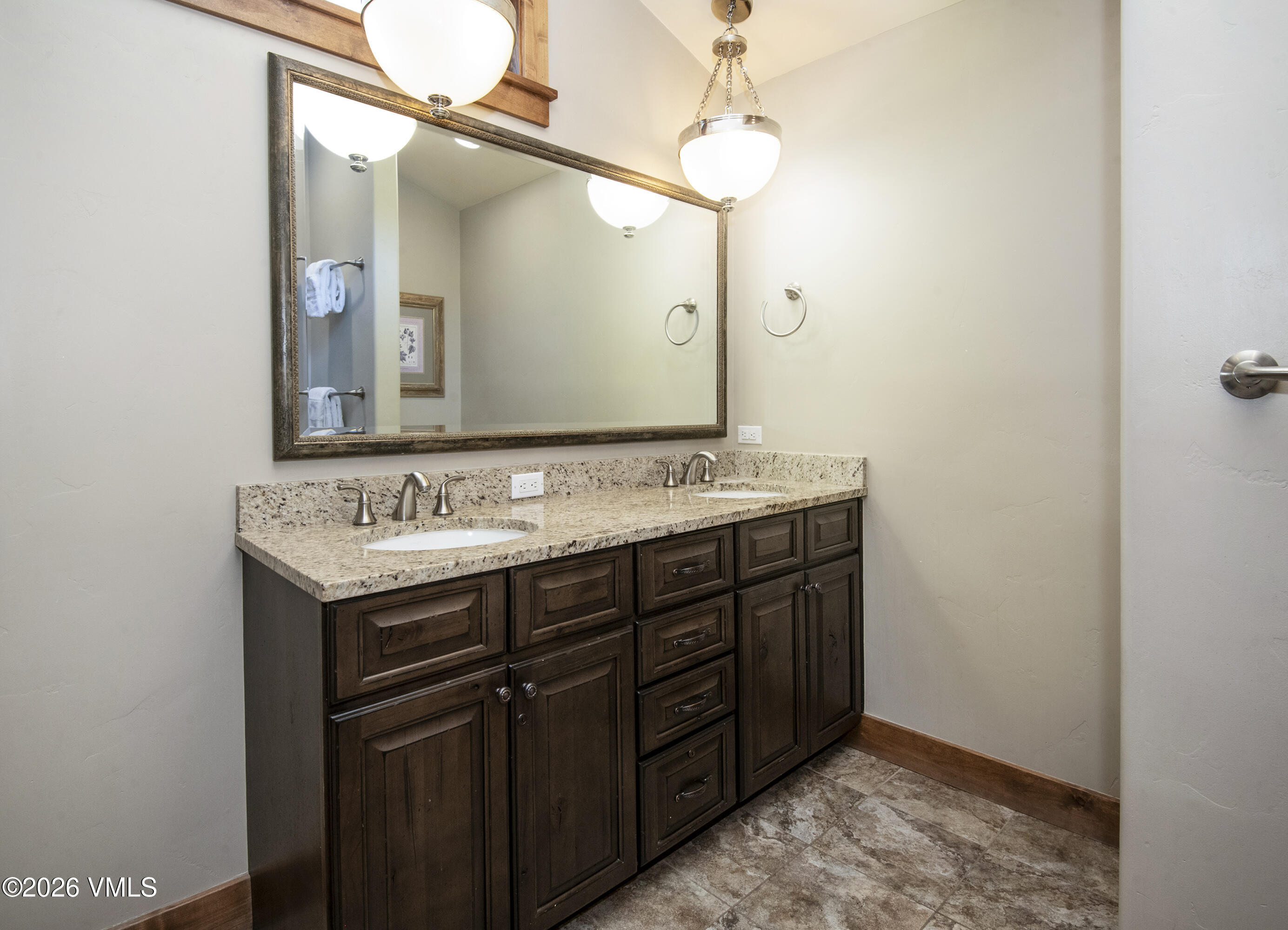 1455 Greenhill Court West Property Photo 26