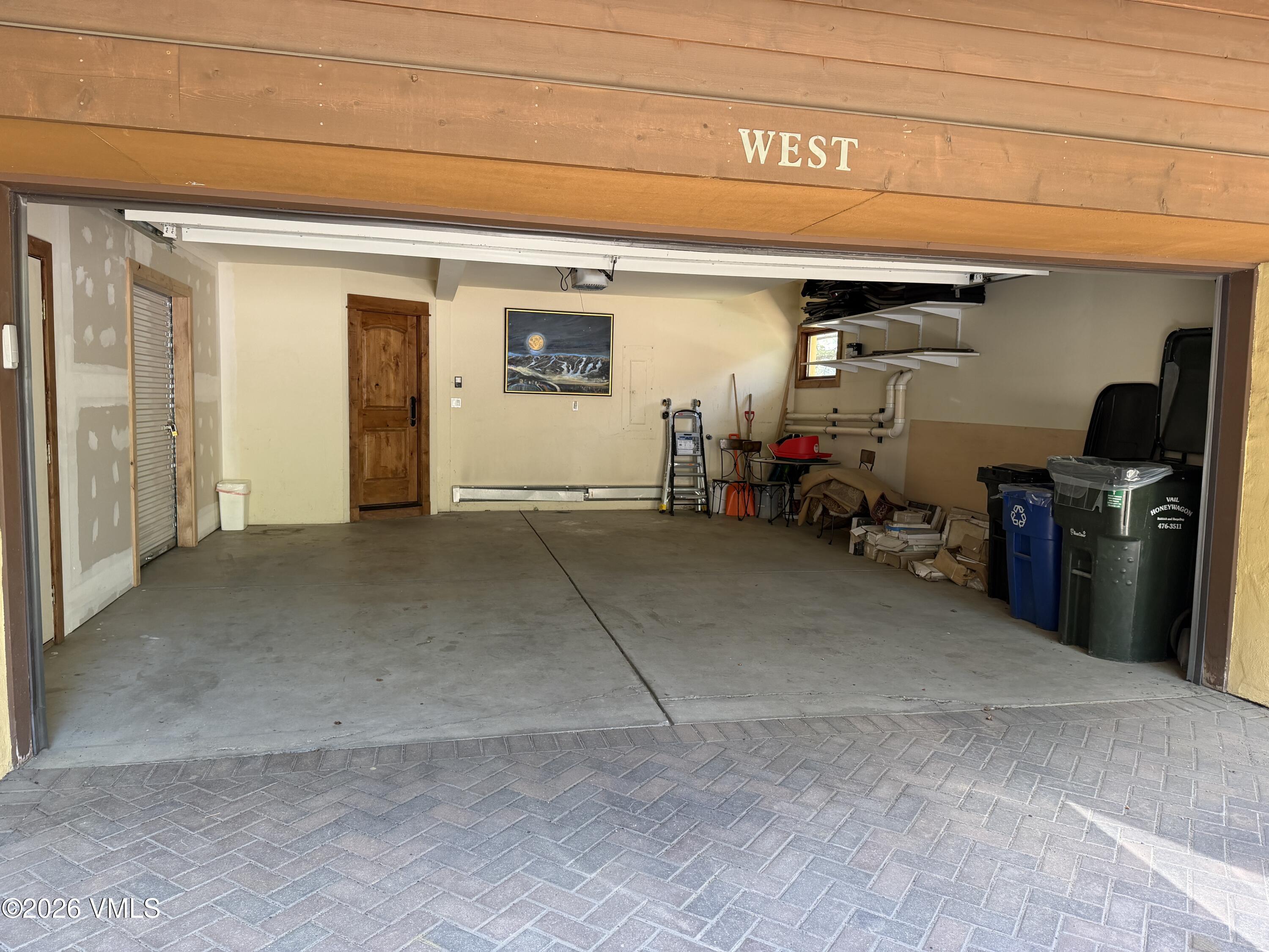 1455 Greenhill Court West Property Photo 40