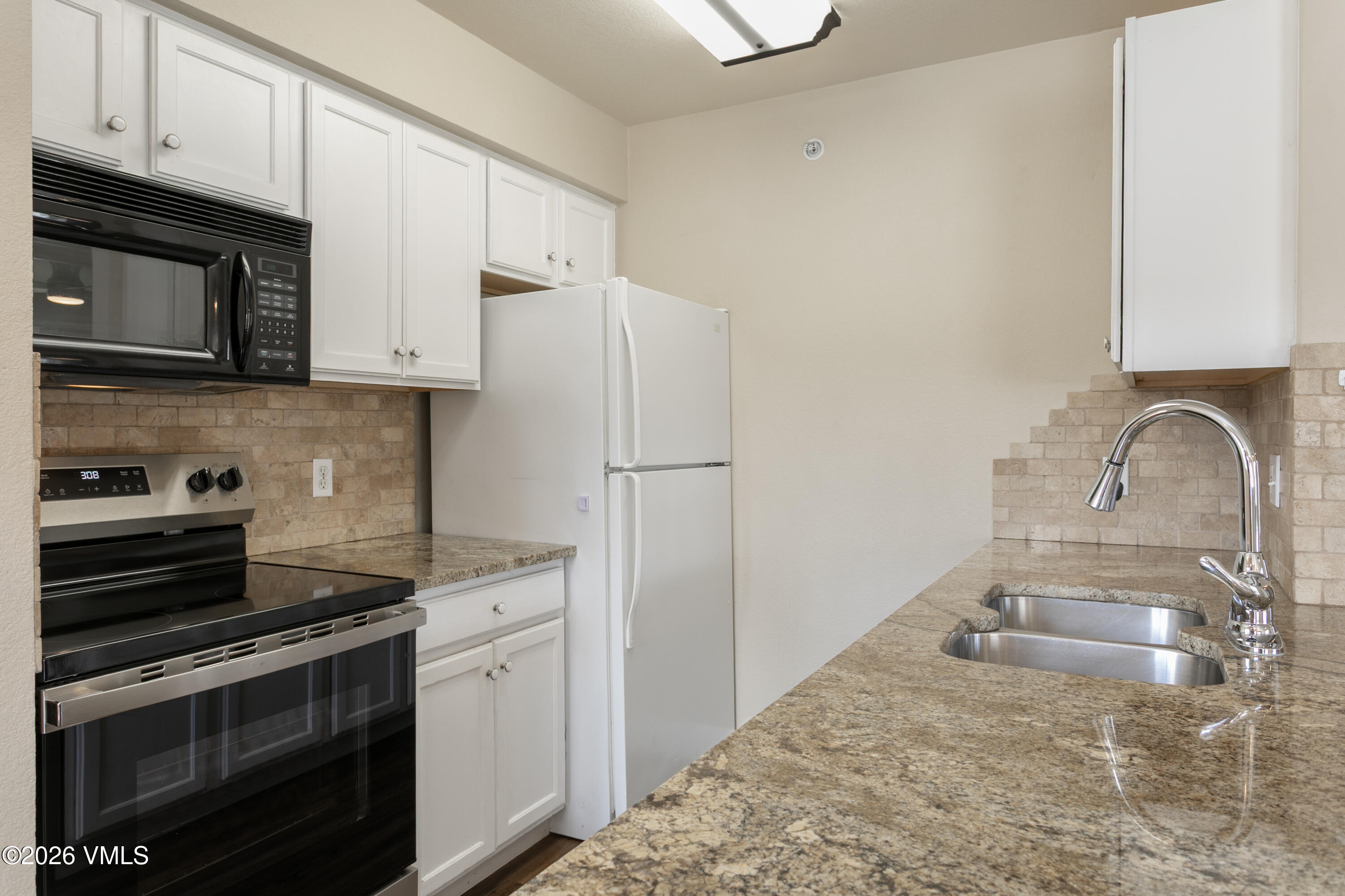 127 Jules Drive H202 Property Photo 10