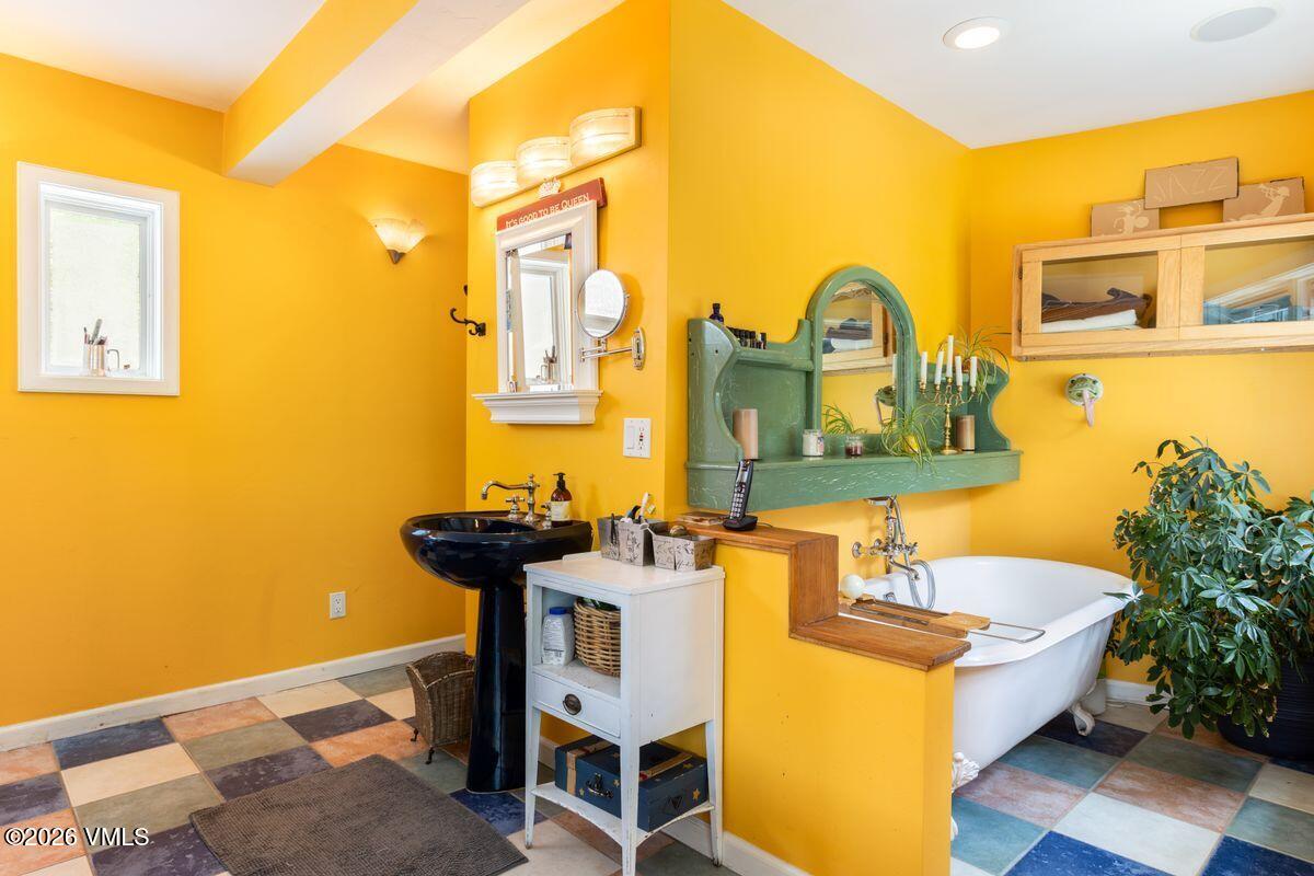 449 Pine Street Property Photo 13
