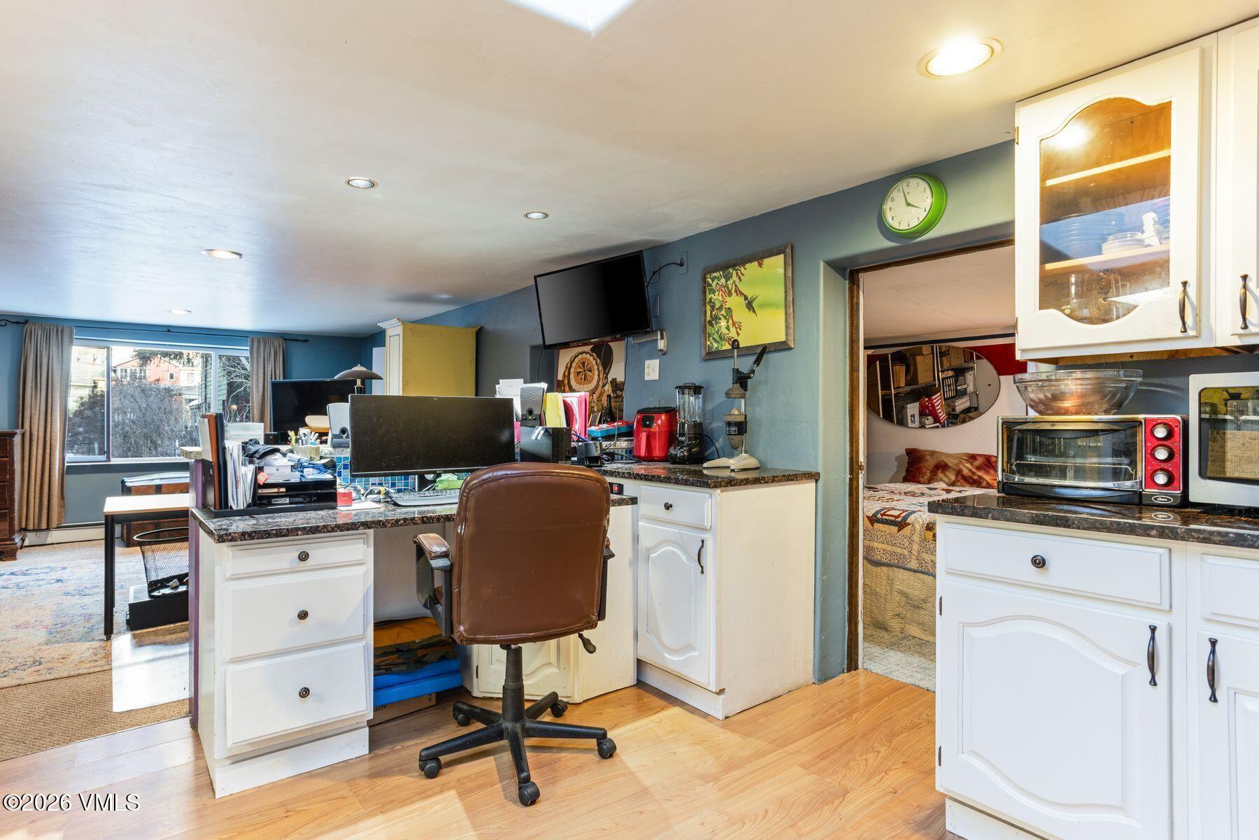 449 Pine Street Property Photo 15