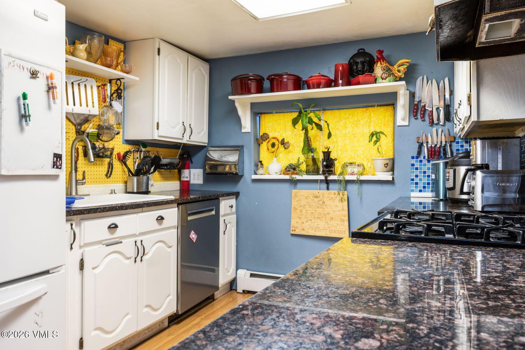449 Pine Street Property Photo 18